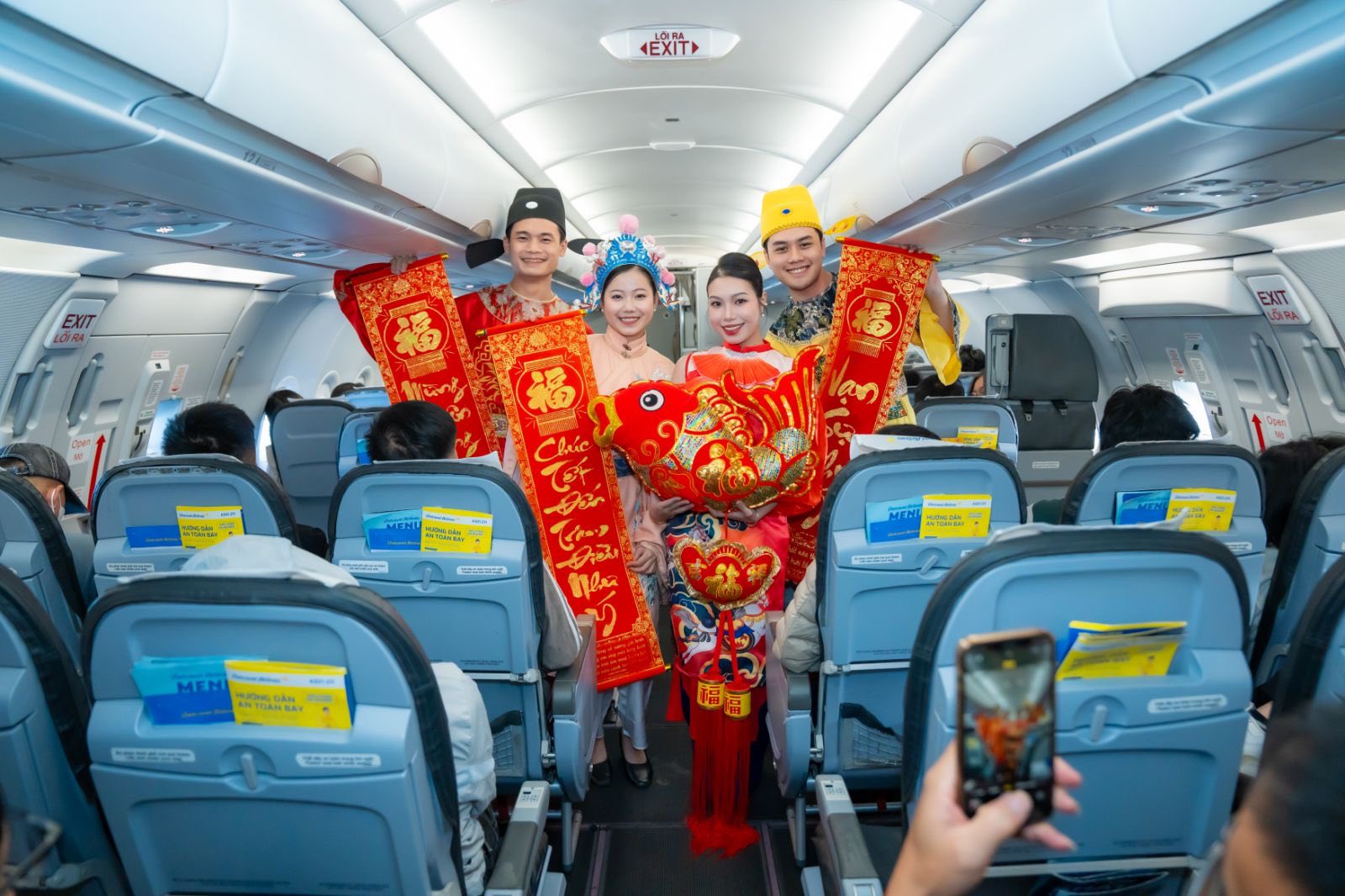 Vietravel Airlines "chốt" thời điểm đổi t&ecirc;n, c&ocirc;ng bố định vị mới - Ảnh 4.