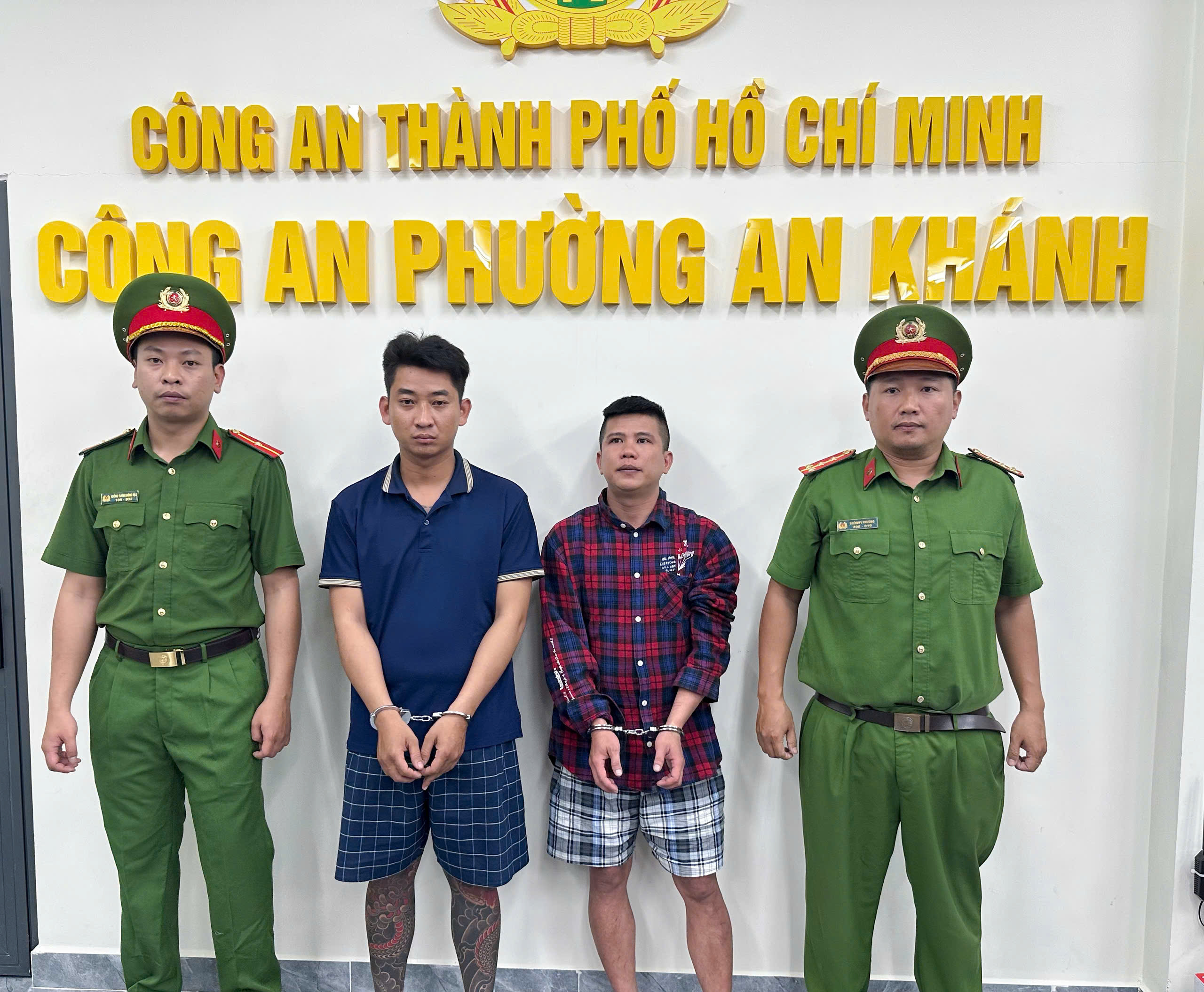 Công an TPHCM bắt hai người trộm chó gây xôn xao dư luận - Ảnh 1.