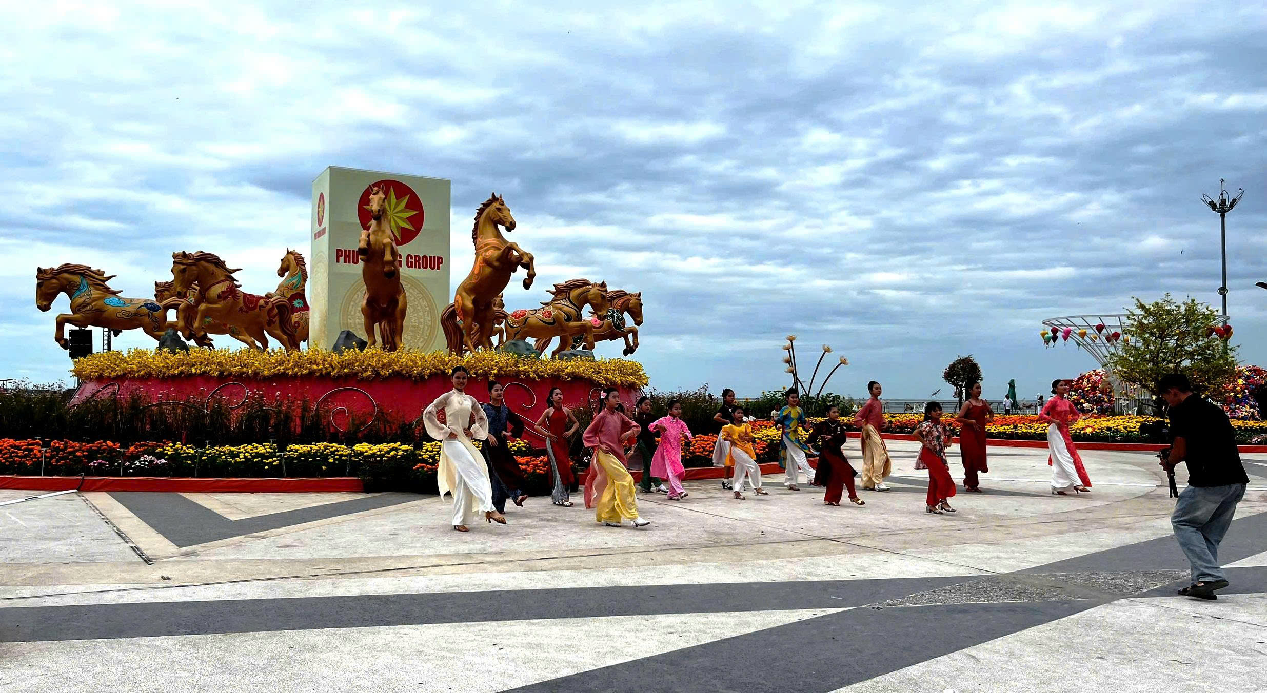 Linh vật ngựa ở Đồng Tháp và An Giang được nhiều người khen ngợi - Ảnh 21.