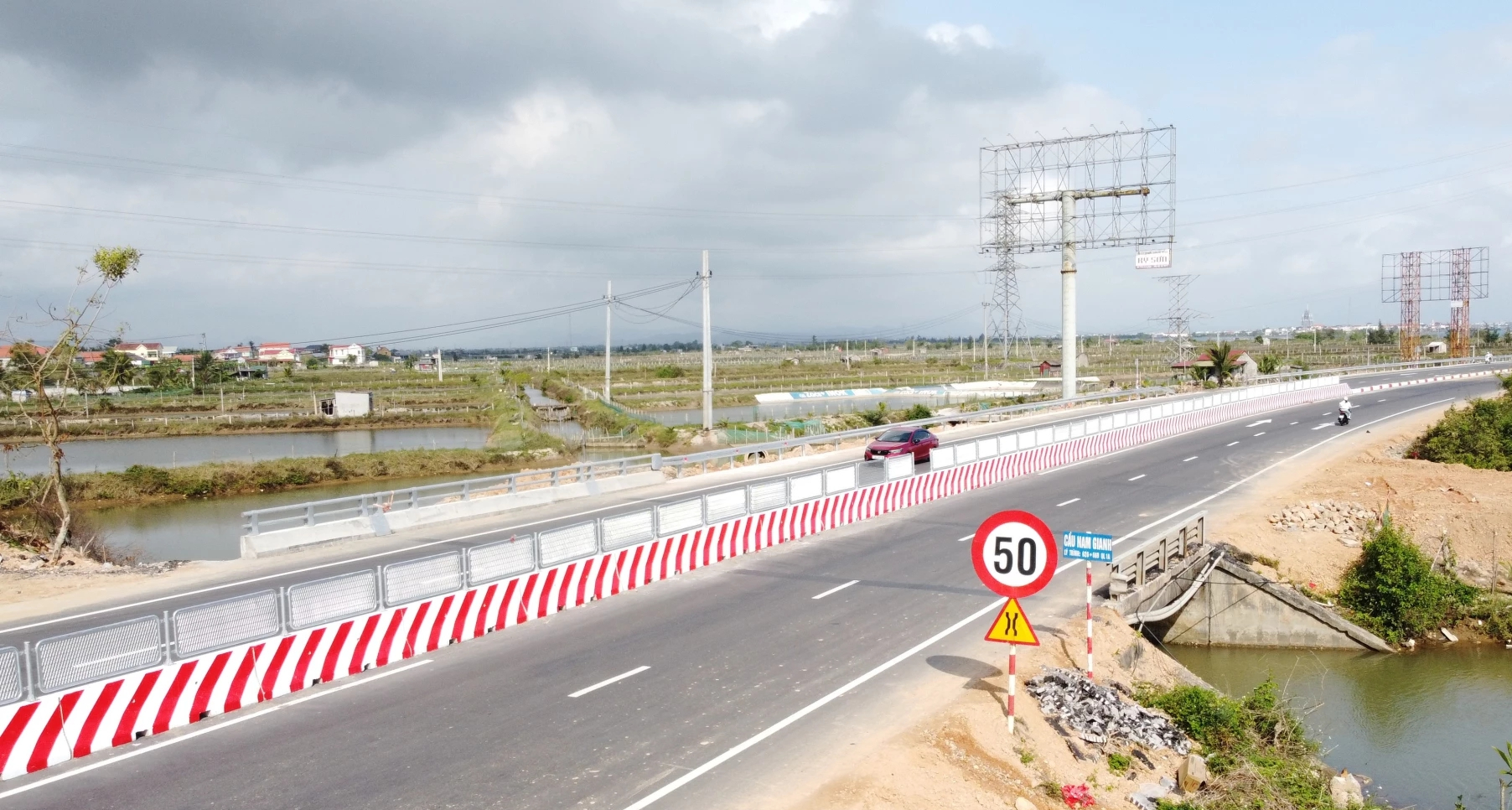 - Ảnh 5. - Ảnh 5.