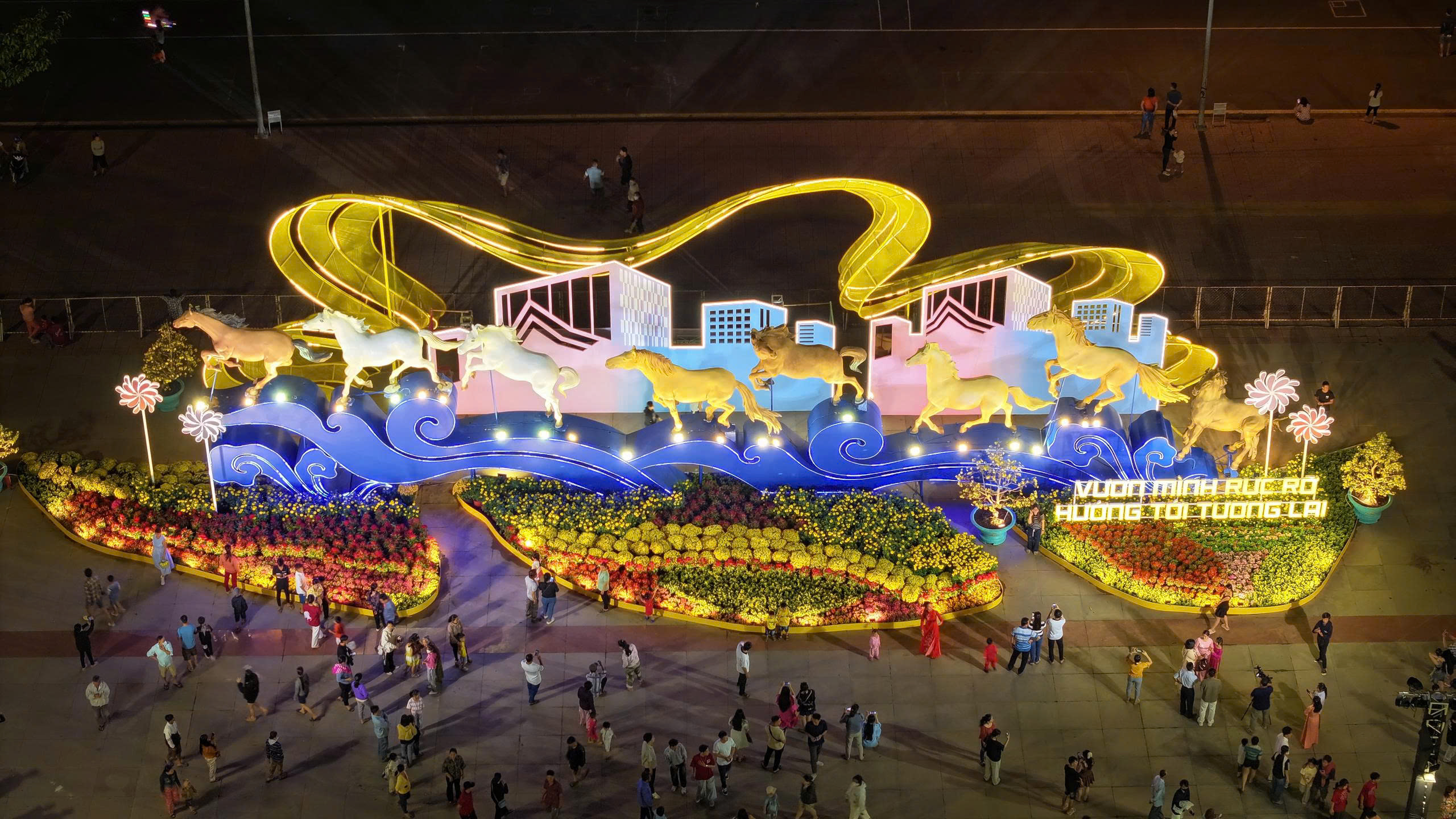 Linh vật ngựa ở Đồng Tháp và An Giang được nhiều người khen ngợi - Ảnh 6.