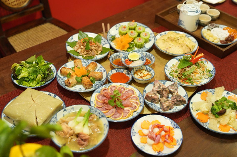 Những phong tục, nghi thức quan trọng trong đêm giao thừa - Ảnh 1.