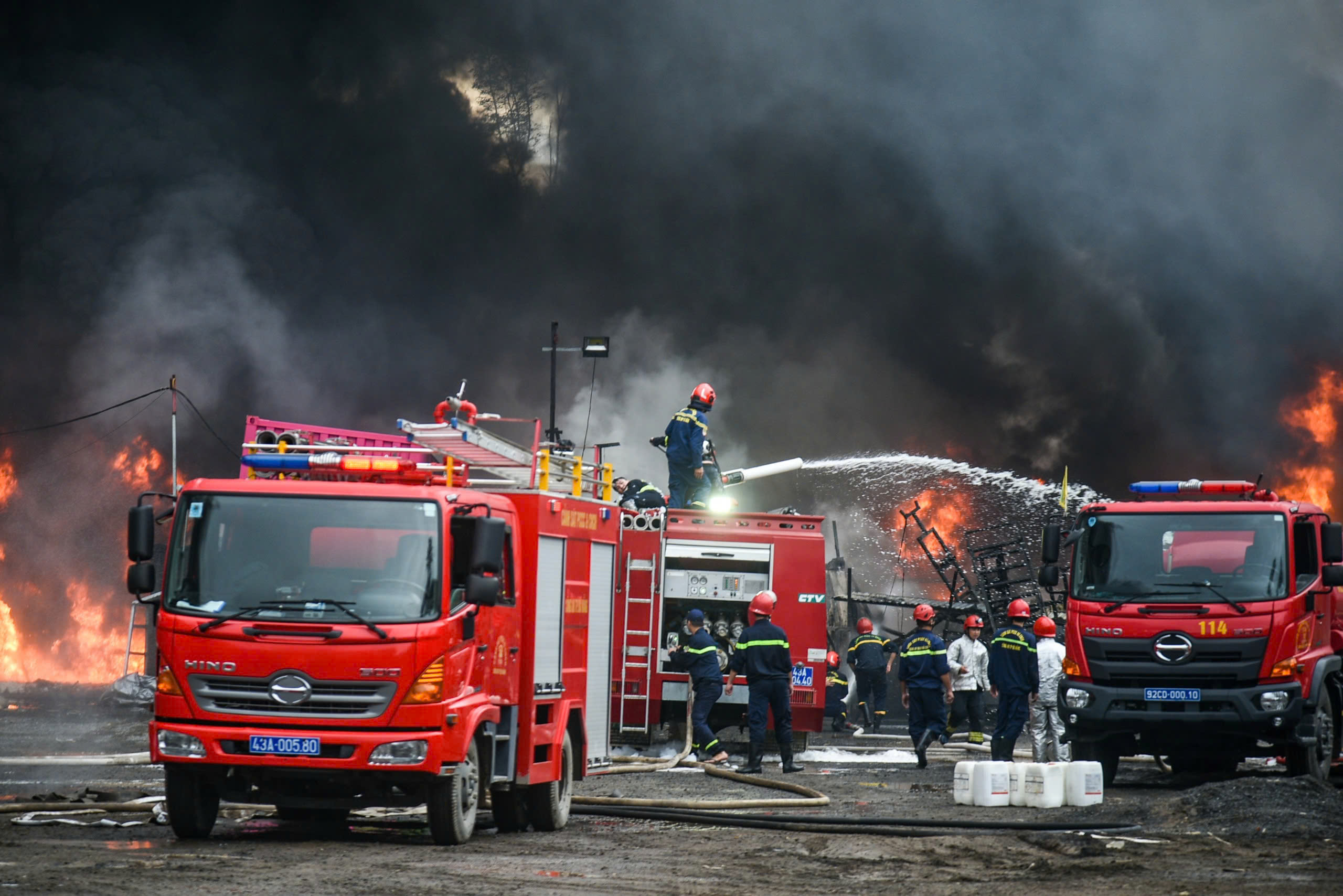 Những &ldquo;người sắt&rdquo; của Tổ PCCC&CNCH đặc biệt tinh nhuệ ở Đ&agrave; Nẵng - Ảnh 4.