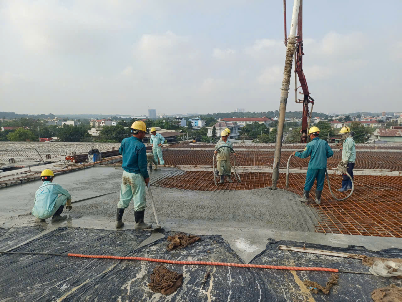 Xu&acirc;n về tr&ecirc;n c&ocirc;ng trường đường V&agrave;nh đai 3 TPHCM - Ảnh 6.