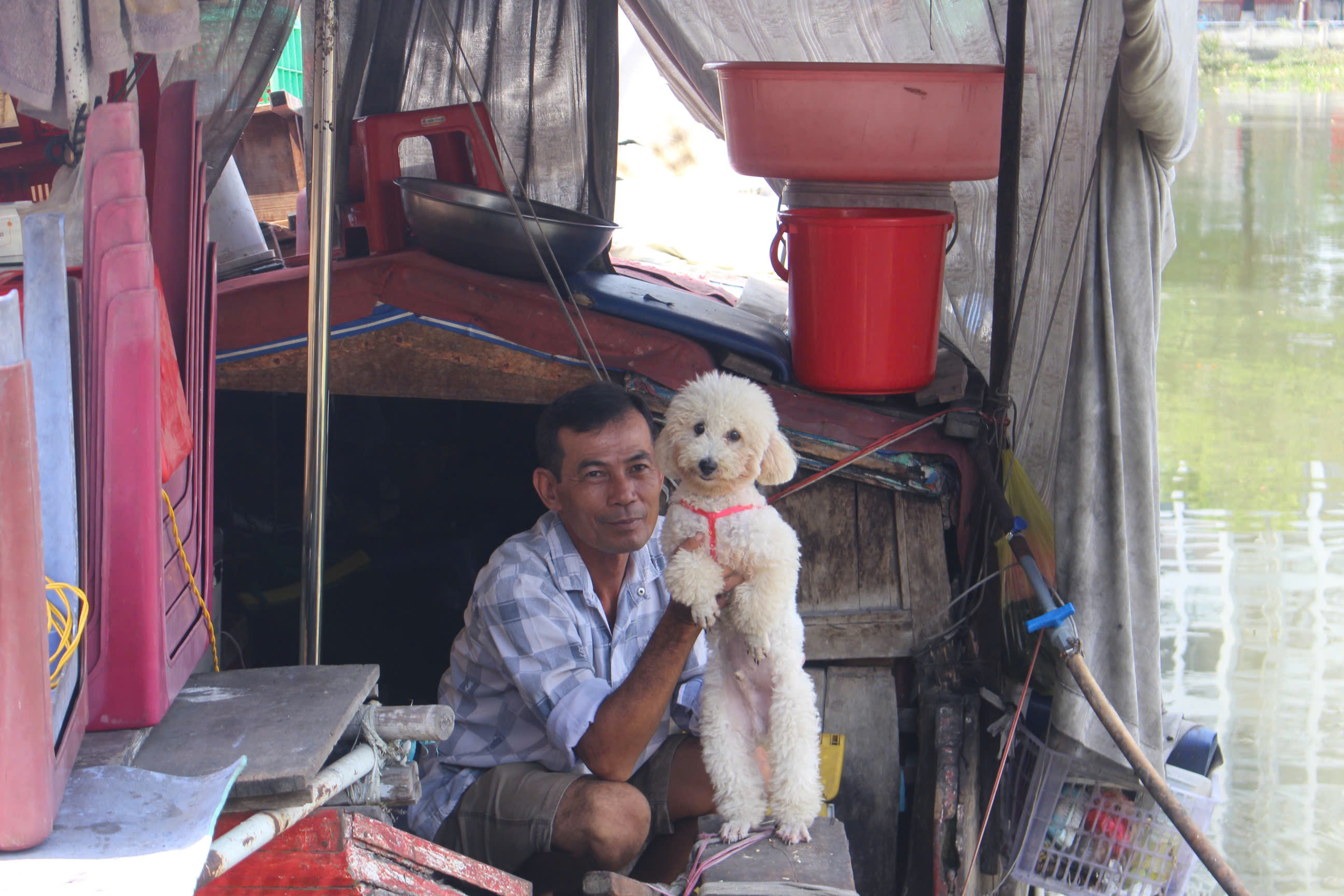 Những mùa xuân " neo" trên dòng Kênh Tẻ - Ảnh 4.