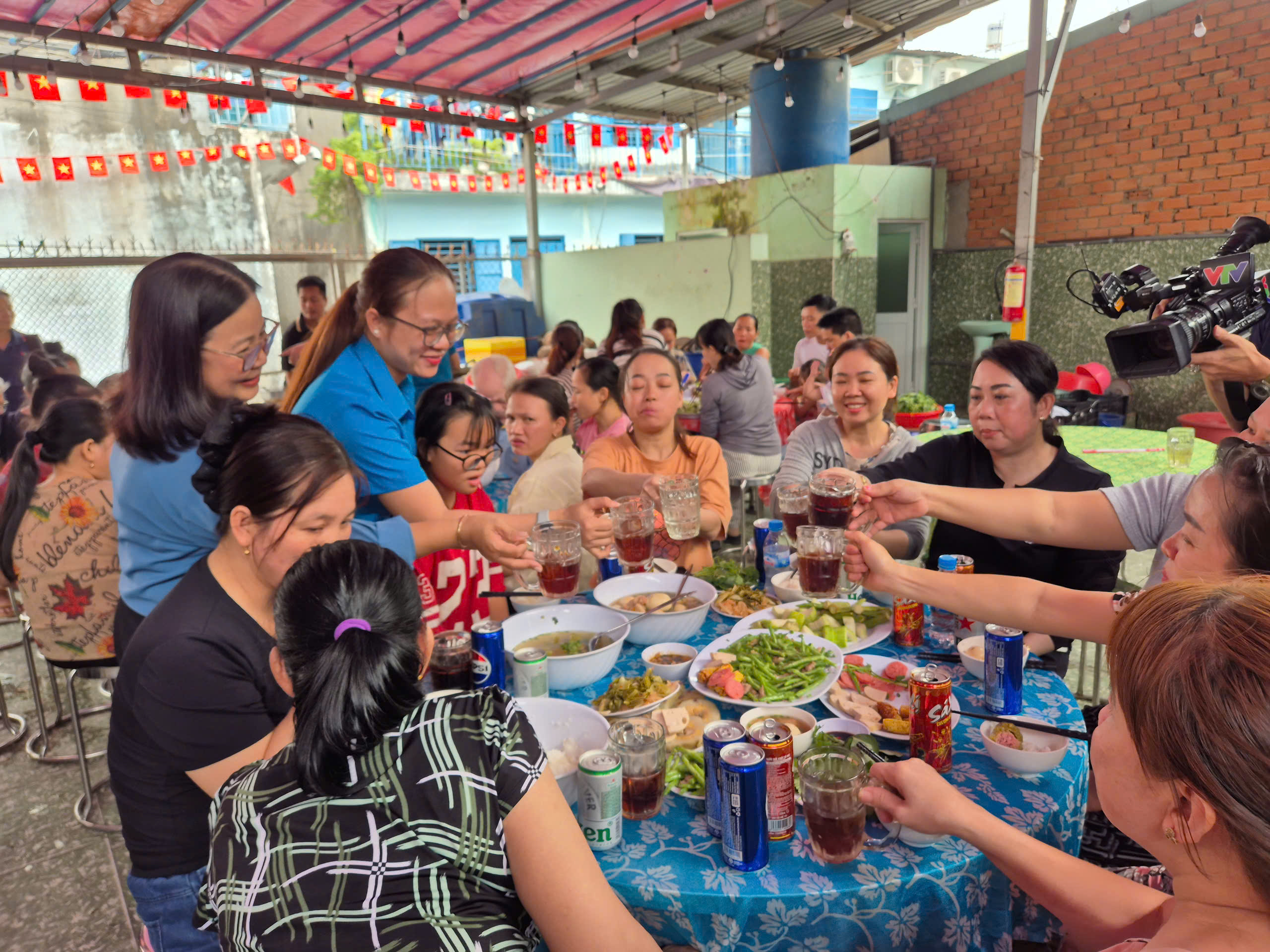 Những chủ trọ h&agrave;o sảng g&oacute;p Tết cho c&ocirc;ng nh&acirc;n &ndash; lao động - Ảnh 9.