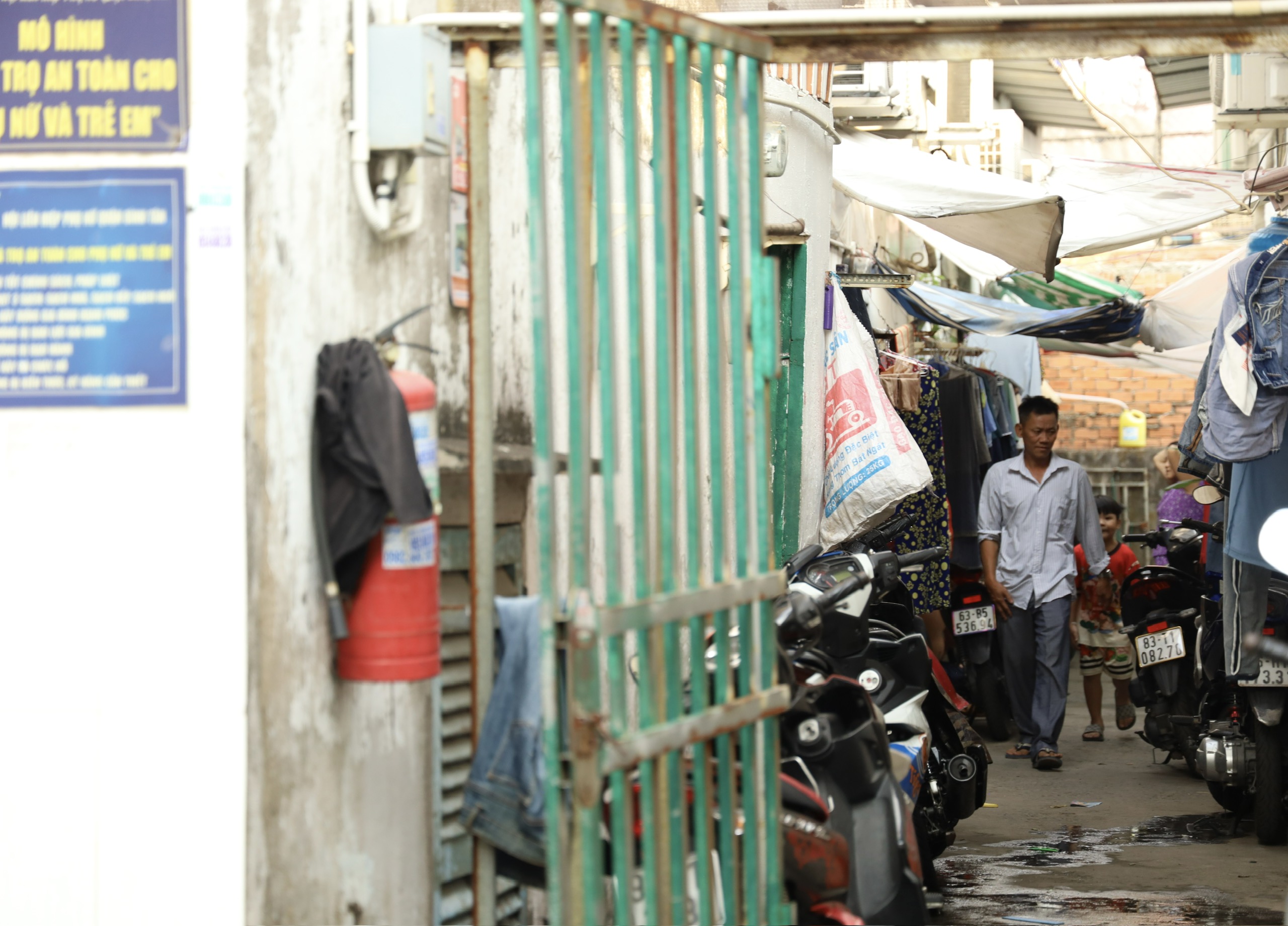 C&ocirc;ng nh&acirc;n vui Tết: Sum vầy theo những c&aacute;ch kh&aacute;c nhau - Ảnh 11.