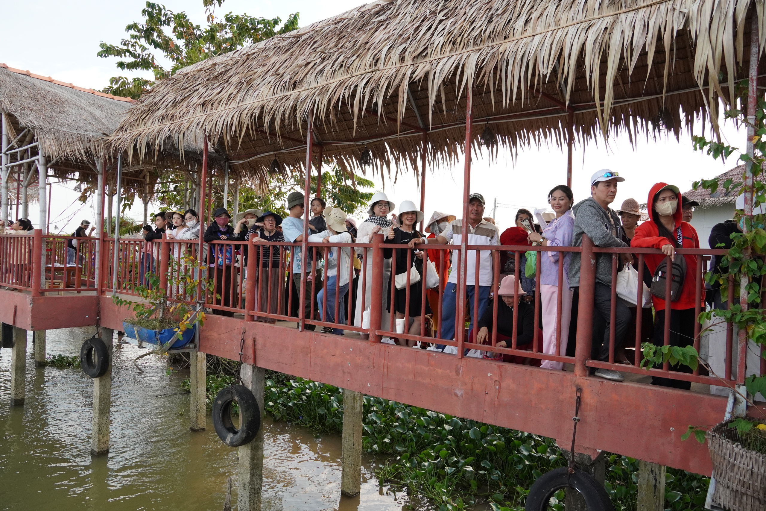 D&acirc;n d&atilde; c&aacute;c m&ocirc; h&igrave;nh chợ qu&ecirc; tại Đồng Th&aacute;p - Ảnh 5.