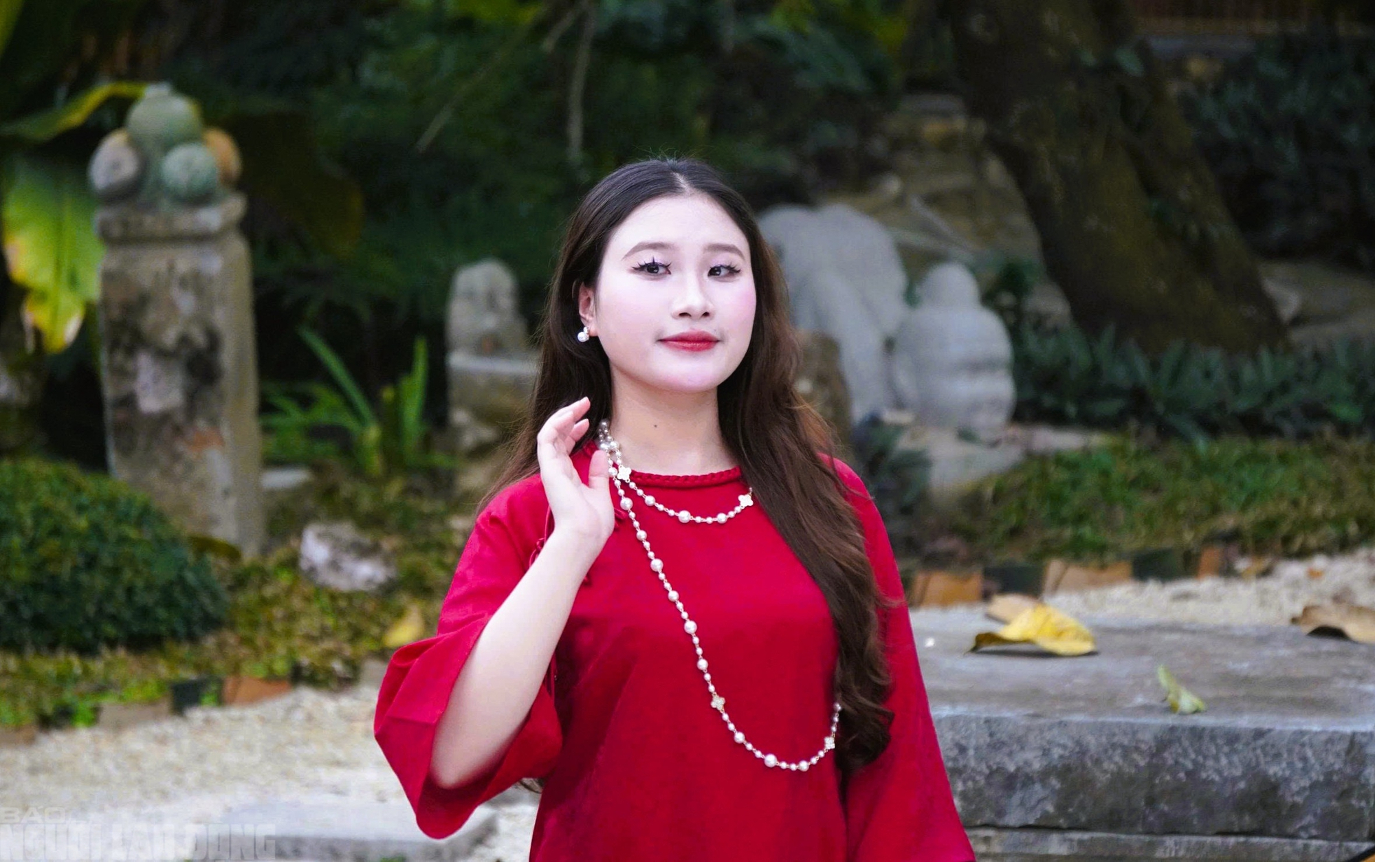 Ng&ocirc;i ch&ugrave;a cổ ở Thanh H&oacute;a h&uacute;t kh&aacute;ch tới check-in ảnh Tết - Ảnh 10.