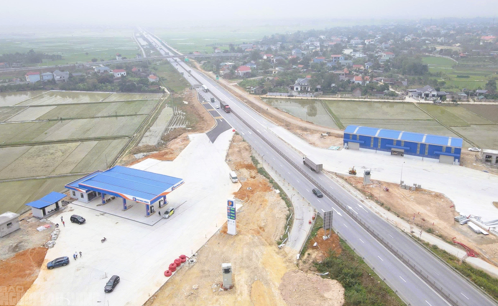 Đưa trạm dừng nghỉ trên cao tốc Mai Sơn - Quốc lộ 45 phục vụ người dân dịp Tết - Ảnh 2.