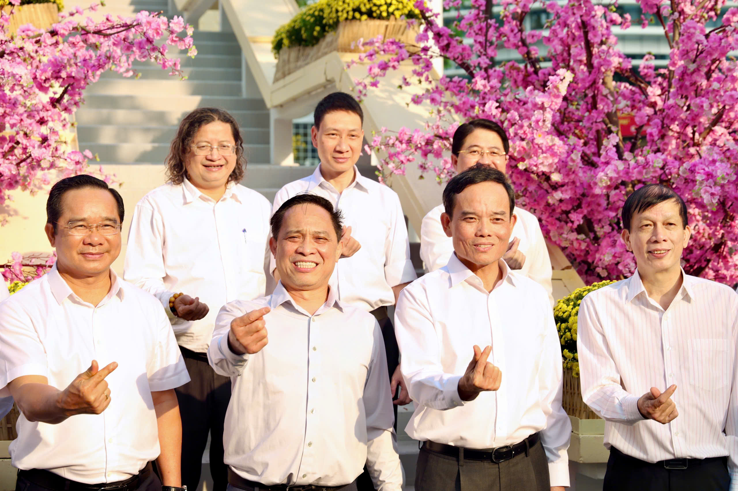 M&ugrave;a xu&acirc;n đầu ti&ecirc;n của si&ecirc;u đ&ocirc; thị TPHCM - Ảnh 5.