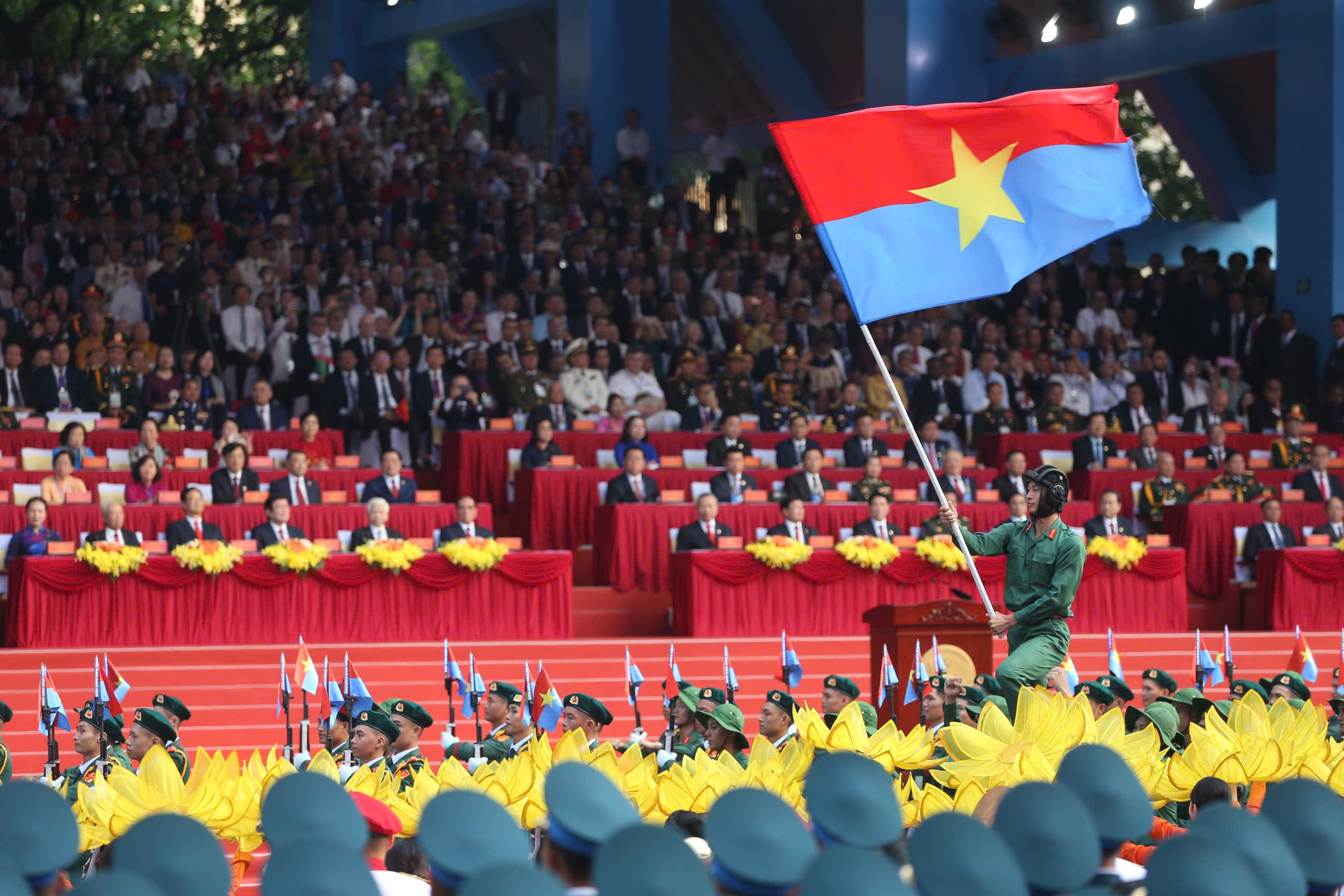 TPHCM - Từ m&ugrave;a xu&acirc;n thống nhất đến m&ugrave;a xu&acirc;n ph&aacute;t triển - Ảnh 2.