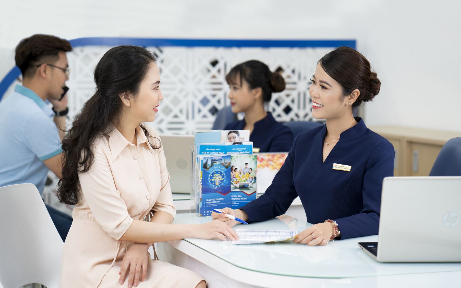 L&agrave;n s&oacute;ng sa thải nh&acirc;n sự c&ocirc;ng nghệ đang "b&ugrave;ng nổ" - Ảnh 2.