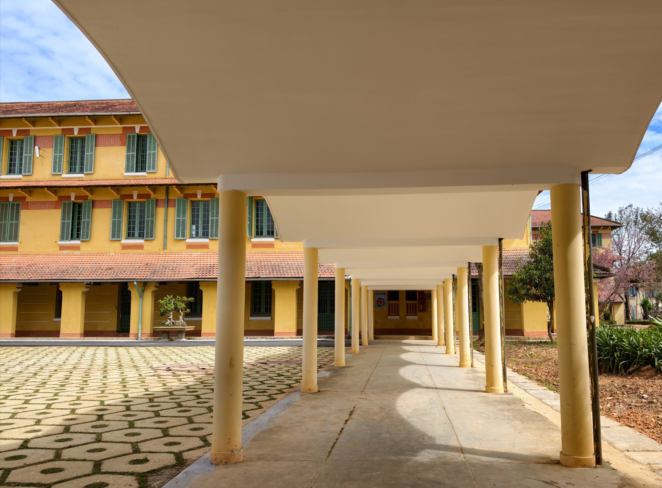 Ng&ocirc;i trường gần 100 năm ở Đ&agrave; Lạt l&agrave; di t&iacute;ch cấp quốc gia - Ảnh 17.