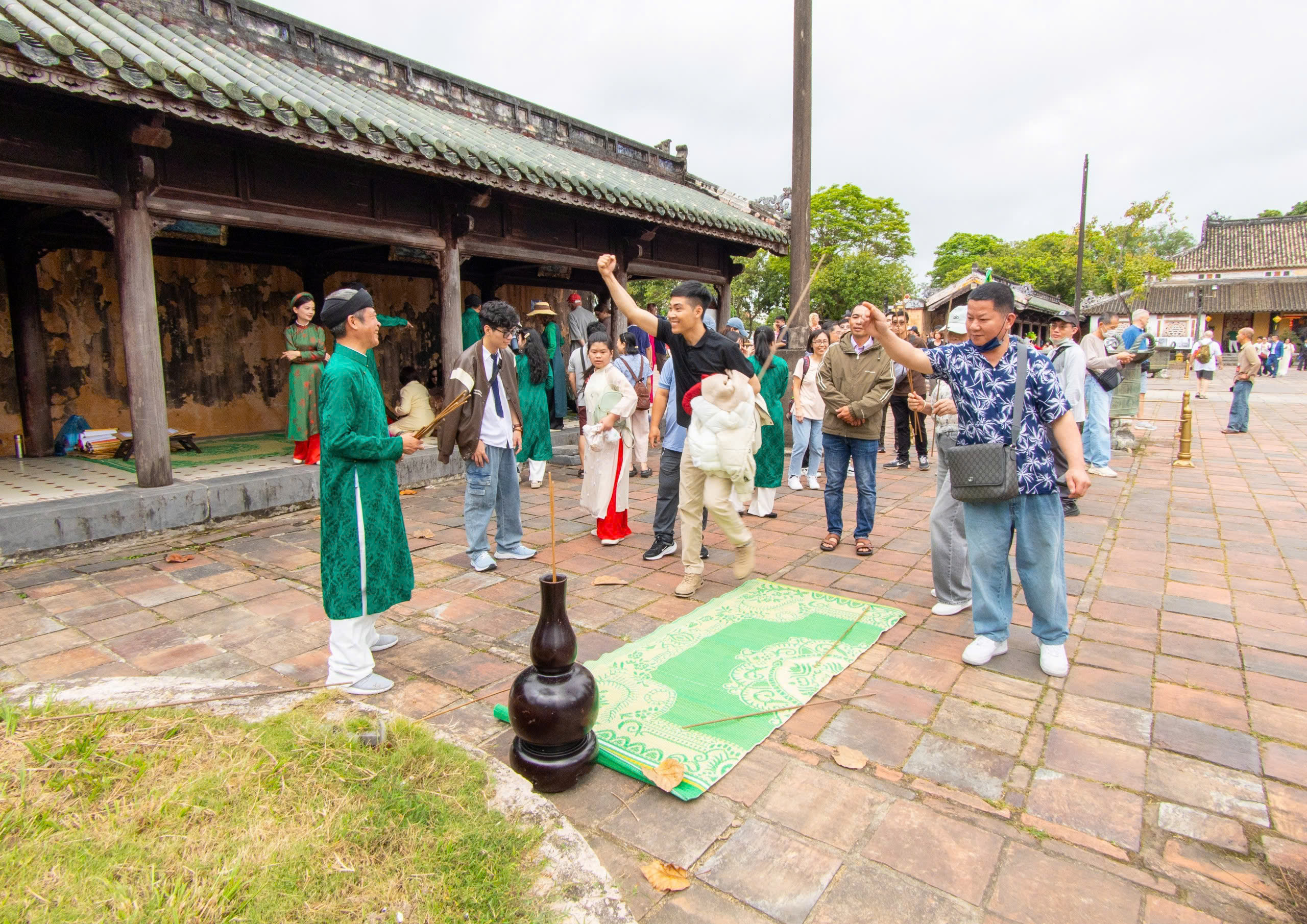 Kh&ocirc;ng kh&iacute; Tết B&iacute;nh Ngọ 2026 tại Đại nội Huế: Những trải nghiệm tuyệt vời - Ảnh 10.
