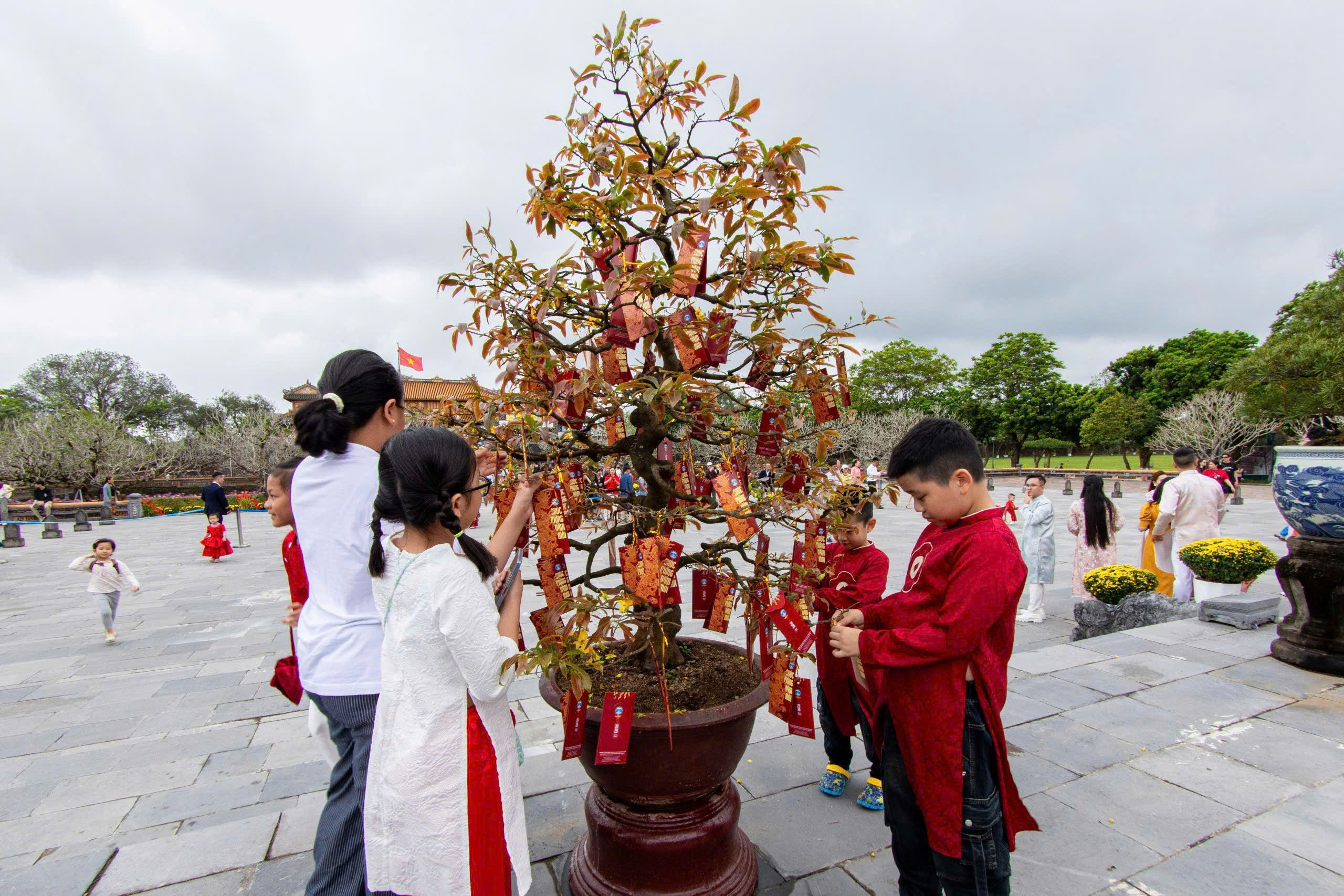 Kh&ocirc;ng kh&iacute; Tết B&iacute;nh Ngọ 2026 tại Đại nội Huế: Những trải nghiệm tuyệt vời - Ảnh 27.