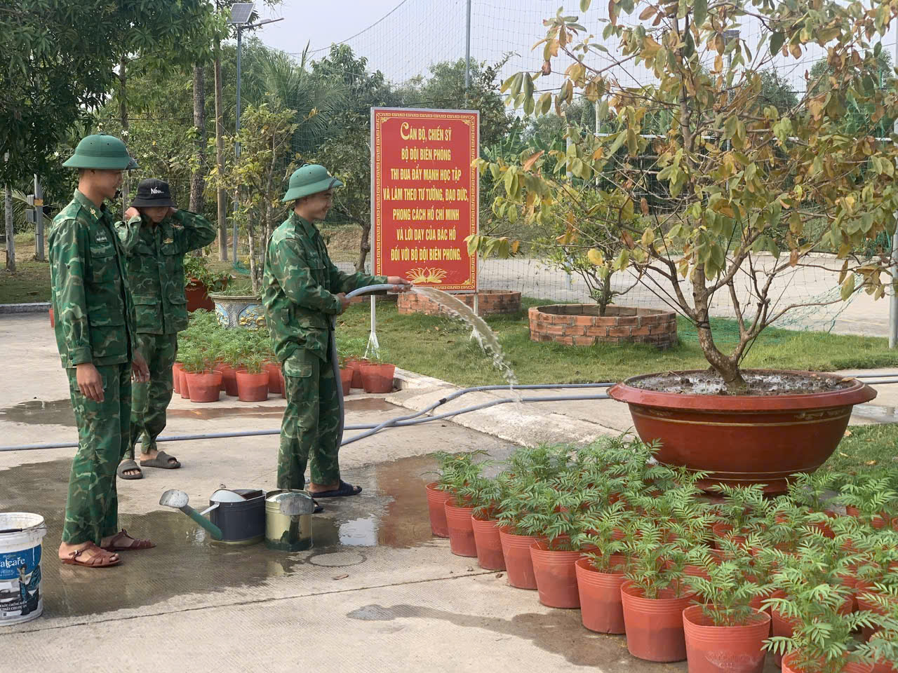 Ấm t&igrave;nh Xu&acirc;n bi&ecirc;n cương ở T&acirc;y Ninh - Ảnh 3.
