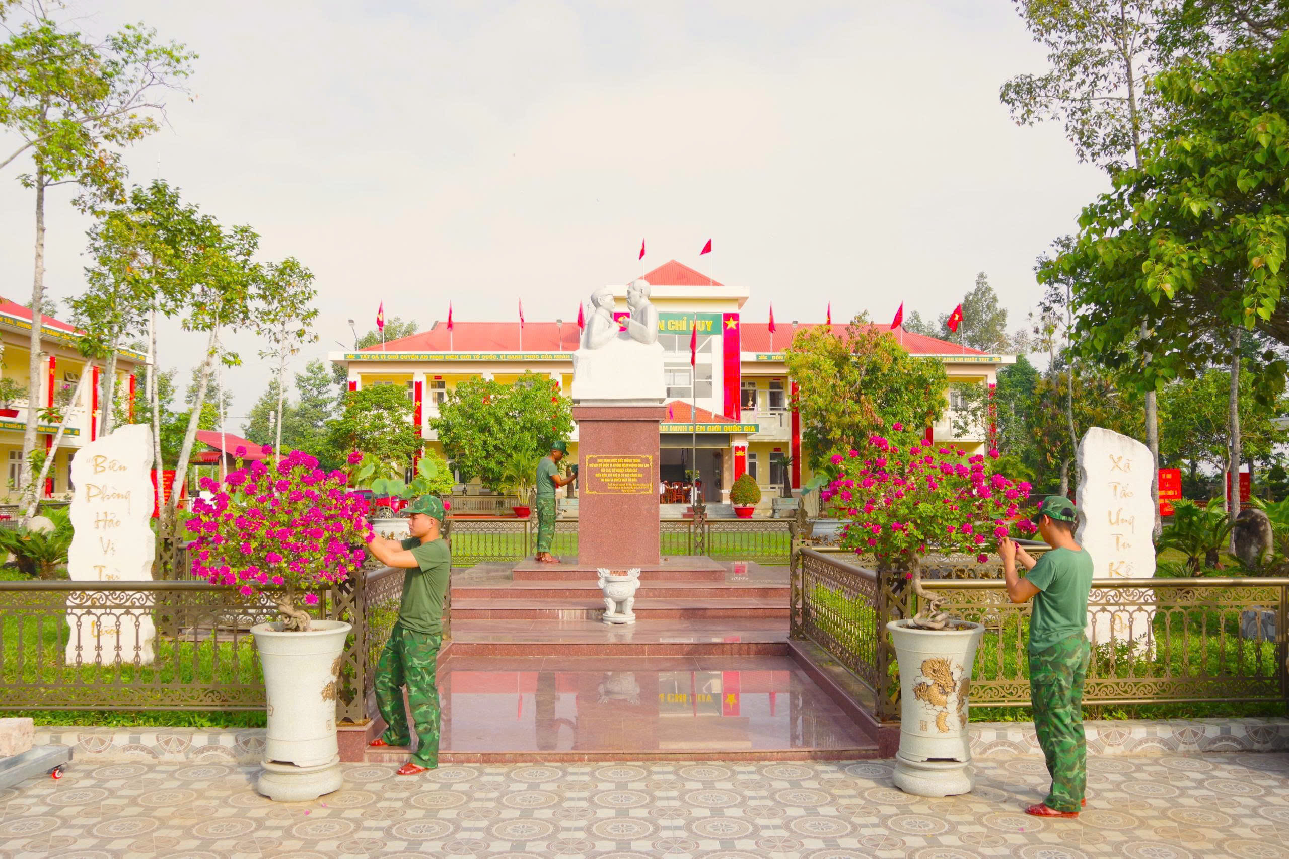 Ấm t&igrave;nh Xu&acirc;n bi&ecirc;n cương ở T&acirc;y Ninh - Ảnh 5.