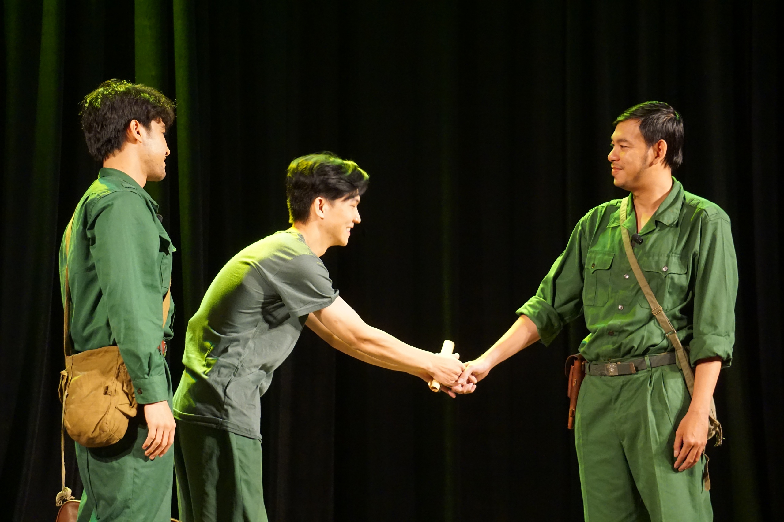 Năm Ngọ, sàn diễn phi nước đại - Ảnh 4.