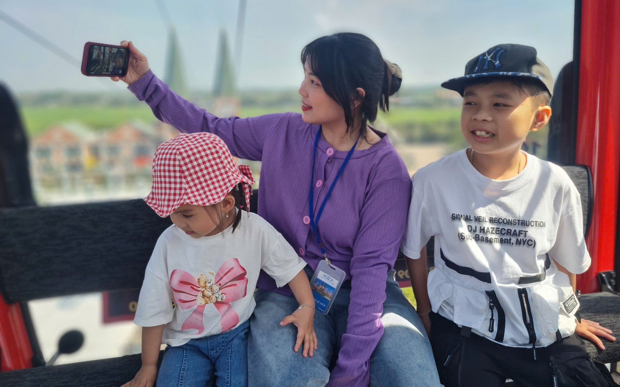 Mạng x&atilde; hội tranh luận về dĩa t&ocirc;m 300 . 000 Đồng ở Ph&uacute; Quốc dịp Tết 2026 - Ảnh 2.