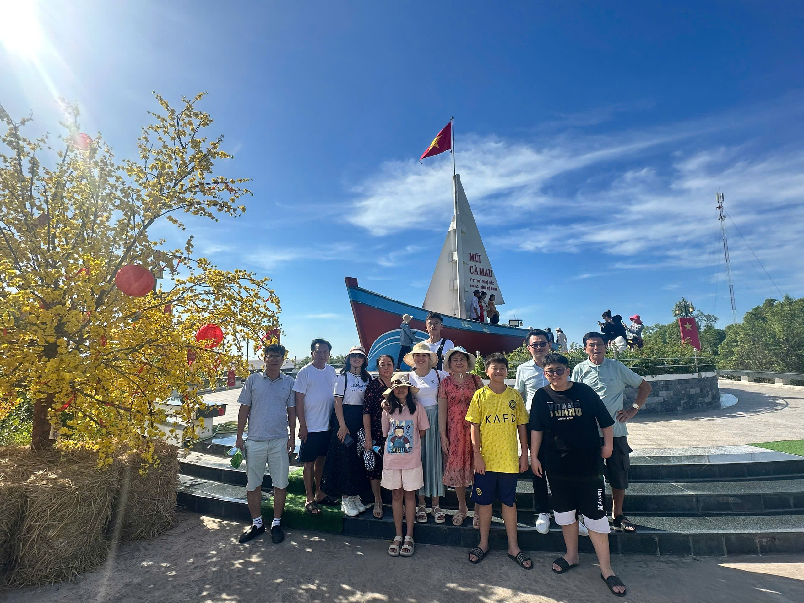 Du lịch miền T&acirc;y h&uacute;t kh&aacute;ch dịp Tết - Ảnh 2.