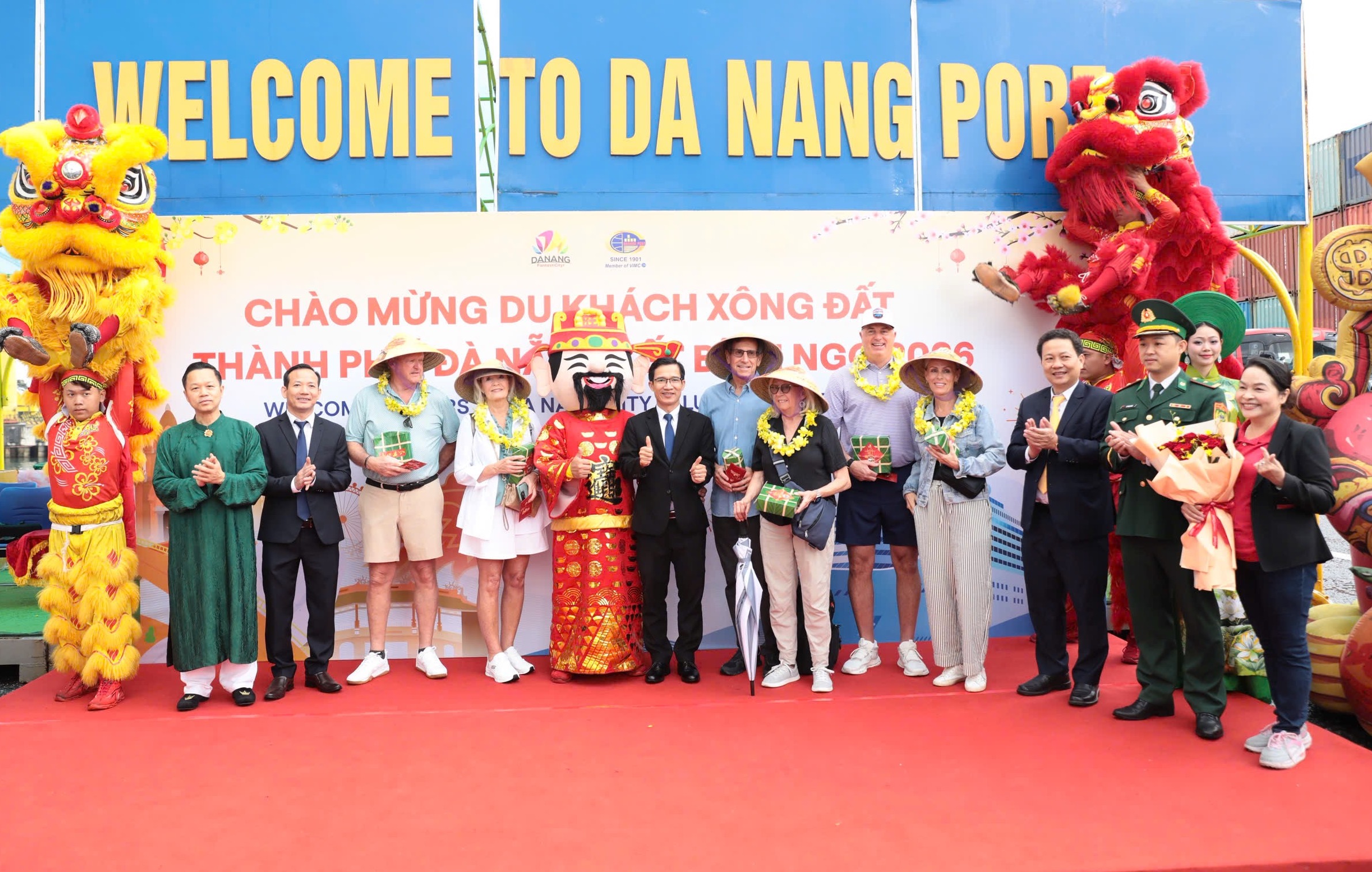 Seabourn Encore đưa gần 600 kh&aacute;ch quốc tế đến Đ&agrave; Nẵng Trong dịp Tết 2026 - Ảnh 4.