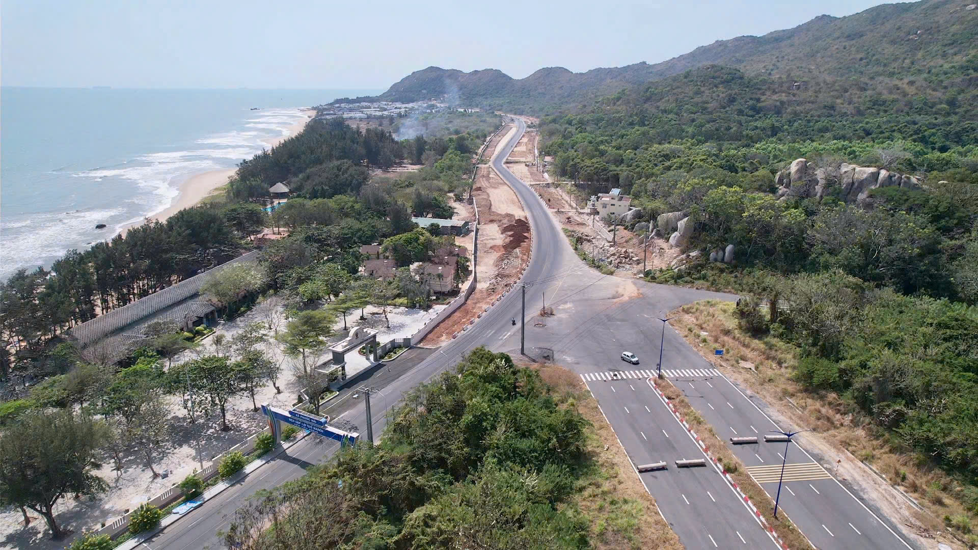 Mở trục phát triển từ biển: Hạ tầng giao thông ven biển Bà Rịa - Vũng Tàu 2026 - Ảnh 1. Mở trục phát triển từ biển: Hạ tầng giao thông ven biển Bà Rịa - Vũng Tàu 2026 - Ảnh 1.