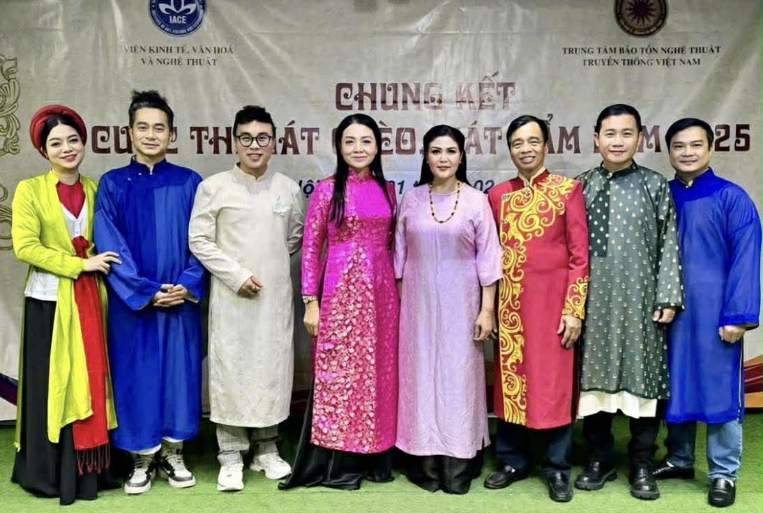 NSND Thanh Ngoan xúc động trao giải cho hậu bối của Nghệ nhân Nhân dân Hà Thị Cầu - Ảnh 2.