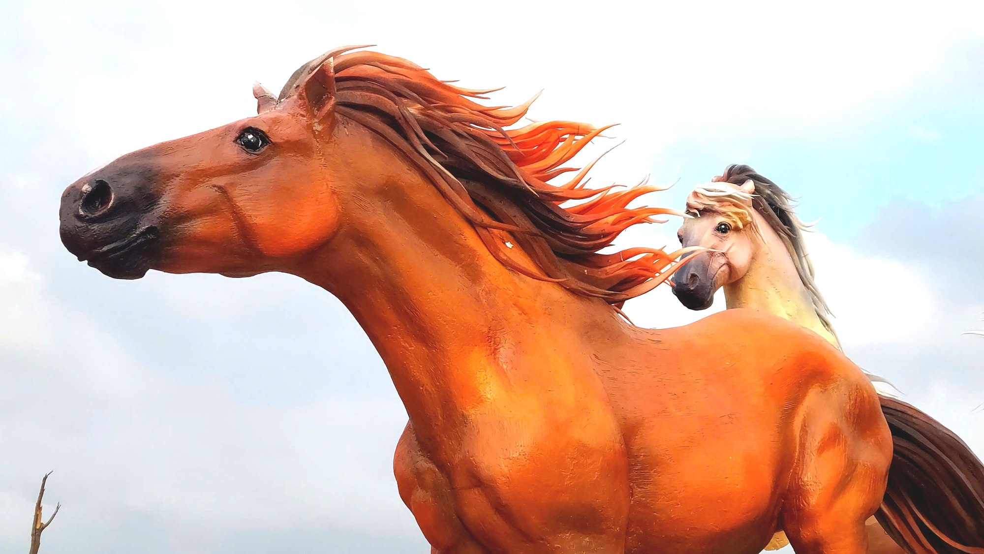 Cận cảnh 8 linh vật ngựa ở Lao Bảo - điểm nhấn văn h&oacute;a tết 2026 - Ảnh 7.