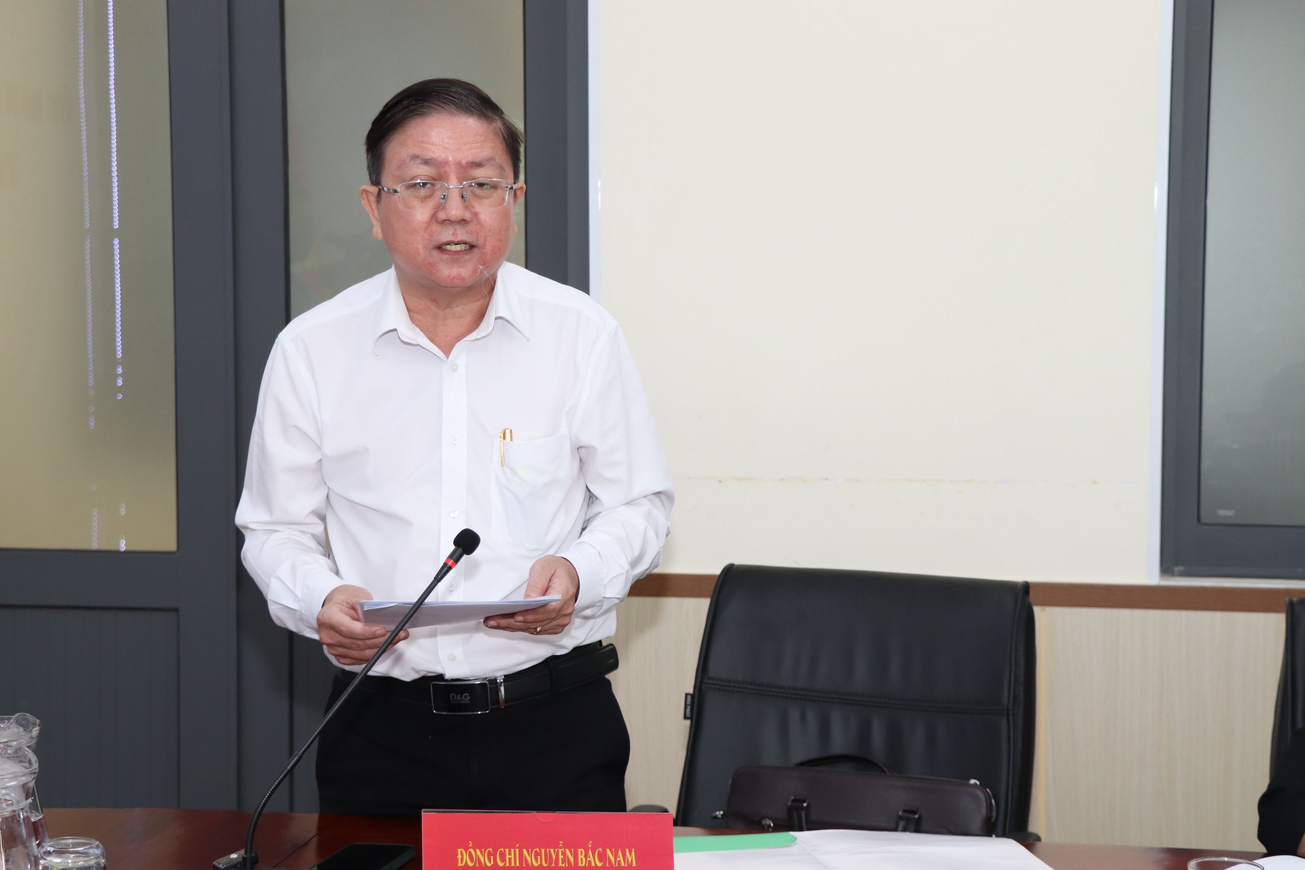 TPHCM b&agrave;n giao hồ sơ ứng cử đại biểu Quốc hội v&agrave; HĐND cho Bầu cử 2026 - Ảnh 3.