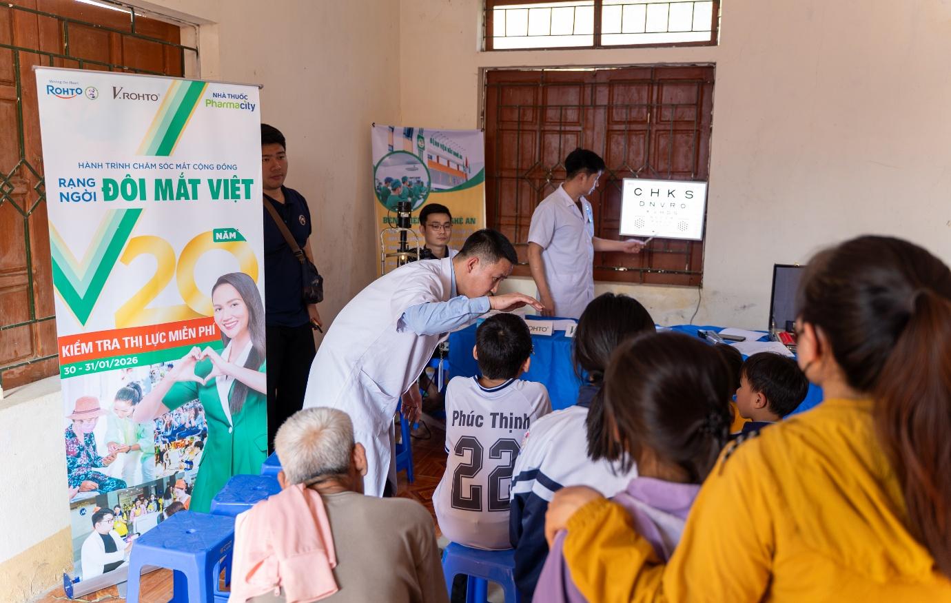 Pharmacity gửi trọn yêu thương đến vùng cao Nghệ An - Ảnh 2.