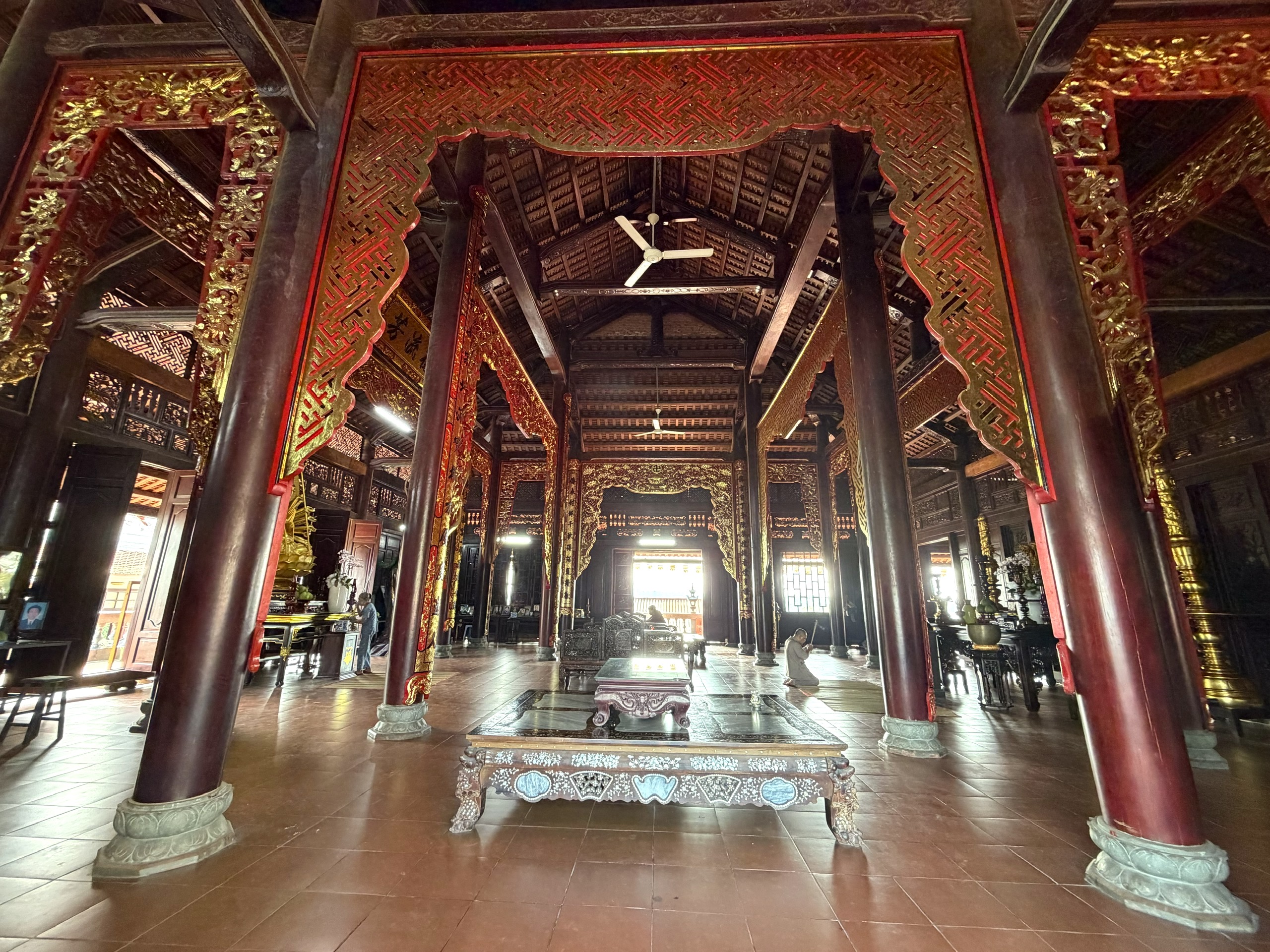 Đầu năm, vãn cảnh chùa trên cù lao sông Đồng Nai - Ảnh 11.