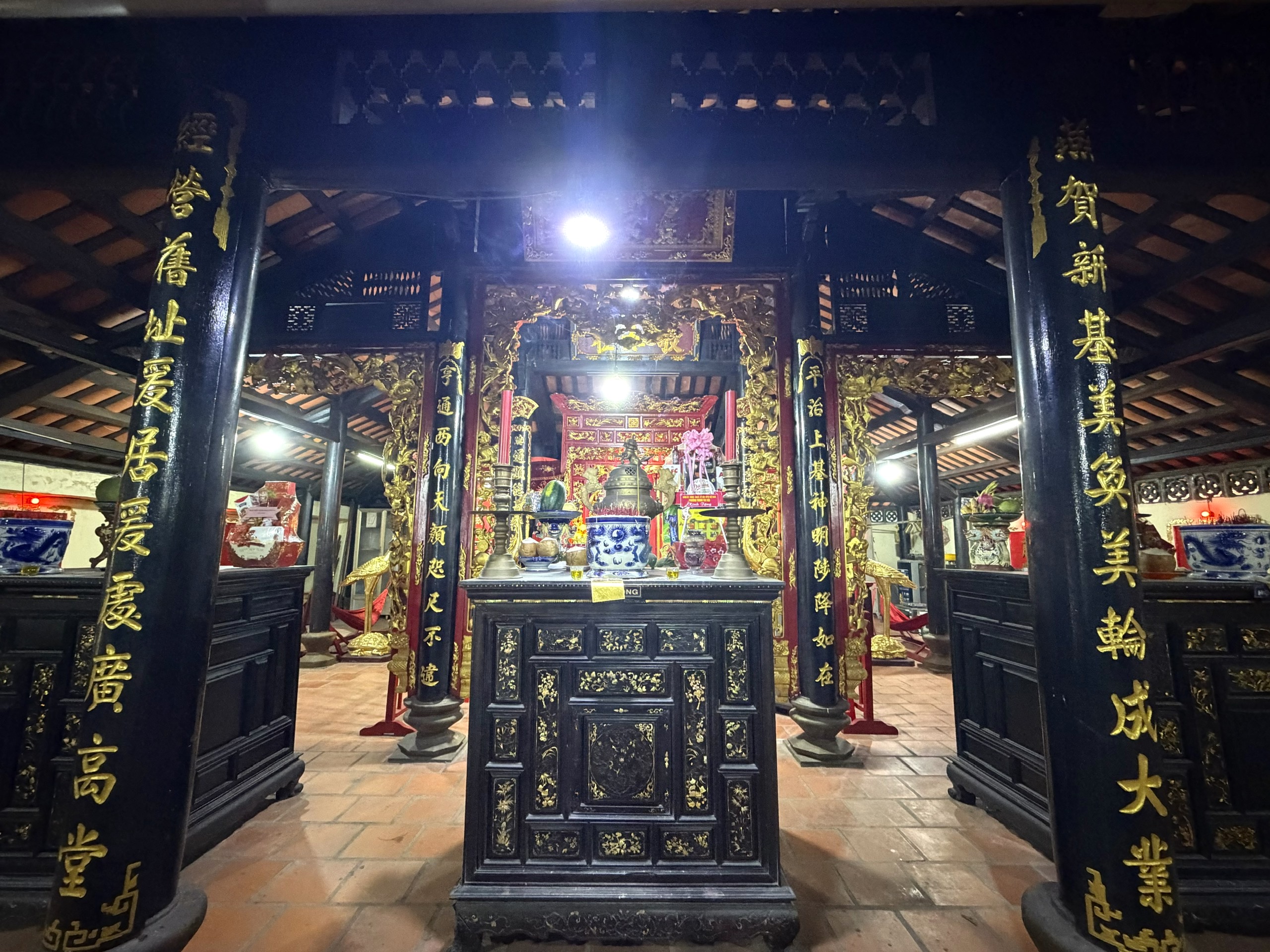 Kh&aacute;m ph&aacute; đ&igrave;nh Th&ocirc;ng T&acirc;y Hội hơn 300 năm tuổi - Ảnh 10.