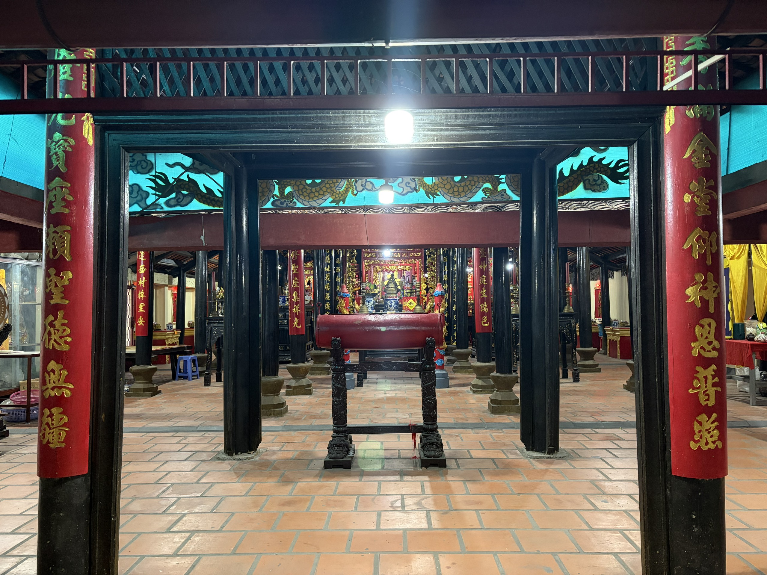 Kh&aacute;m ph&aacute; đ&igrave;nh Th&ocirc;ng T&acirc;y Hội hơn 300 năm tuổi - Ảnh 9.