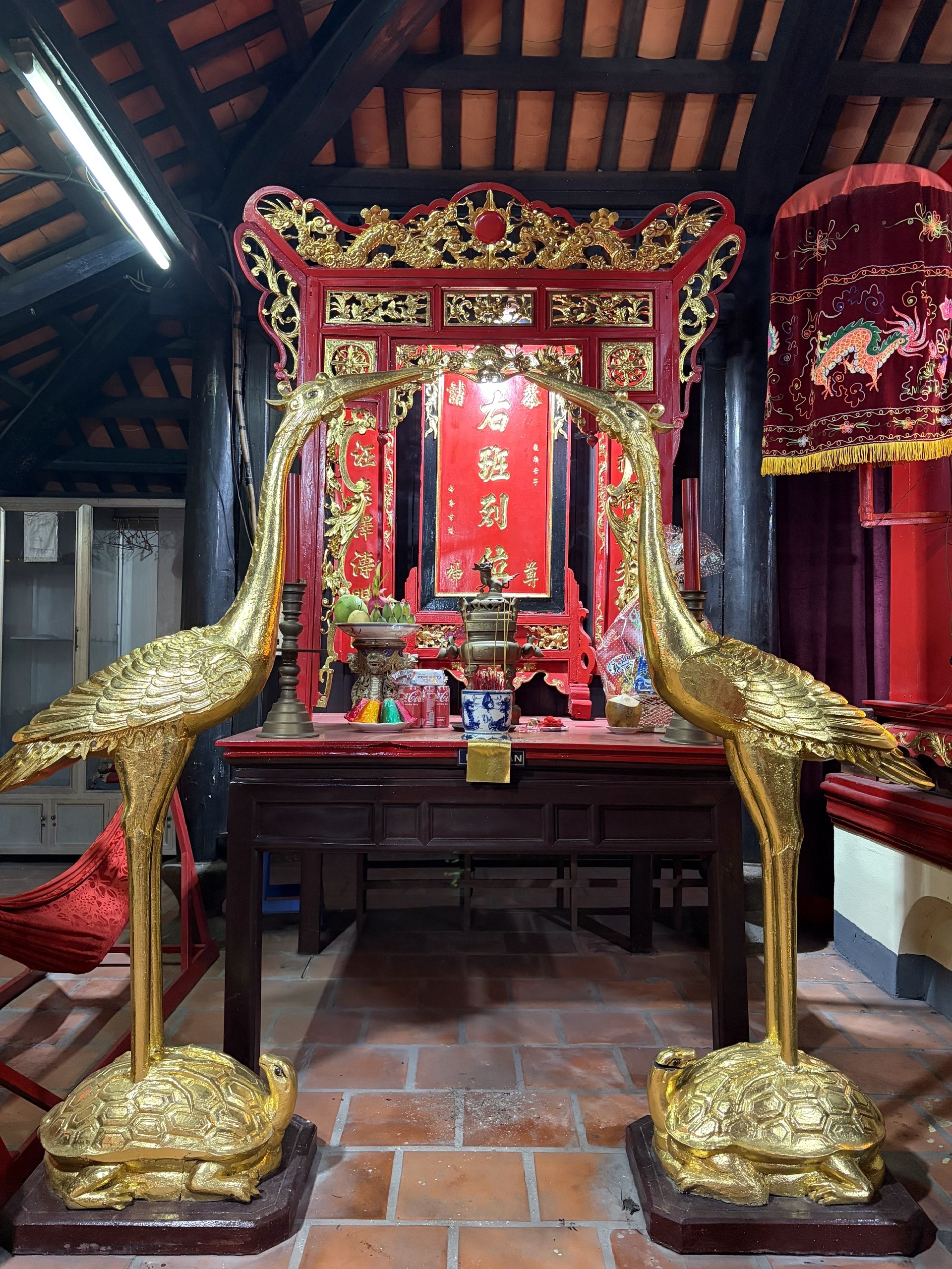 Kh&aacute;m ph&aacute; đ&igrave;nh Th&ocirc;ng T&acirc;y Hội hơn 300 năm tuổi - Ảnh 13.