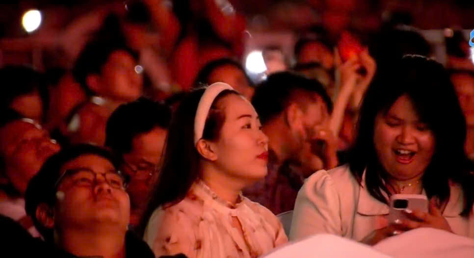 300 . 000 Người tham gia Hội Xuân núi Bà Đen năm 2026 tại Tây Ninh - Ảnh 9. 300 . 000 Người tham gia Hội Xuân núi Bà Đen năm 2026 tại Tây Ninh - Ảnh 9.