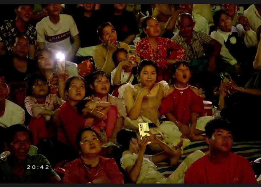 300 . 000 Người tham gia Hội Xuân núi Bà Đen năm 2026 tại Tây Ninh - Ảnh 10. 300 . 000 Người tham gia Hội Xuân núi Bà Đen năm 2026 tại Tây Ninh - Ảnh 10.