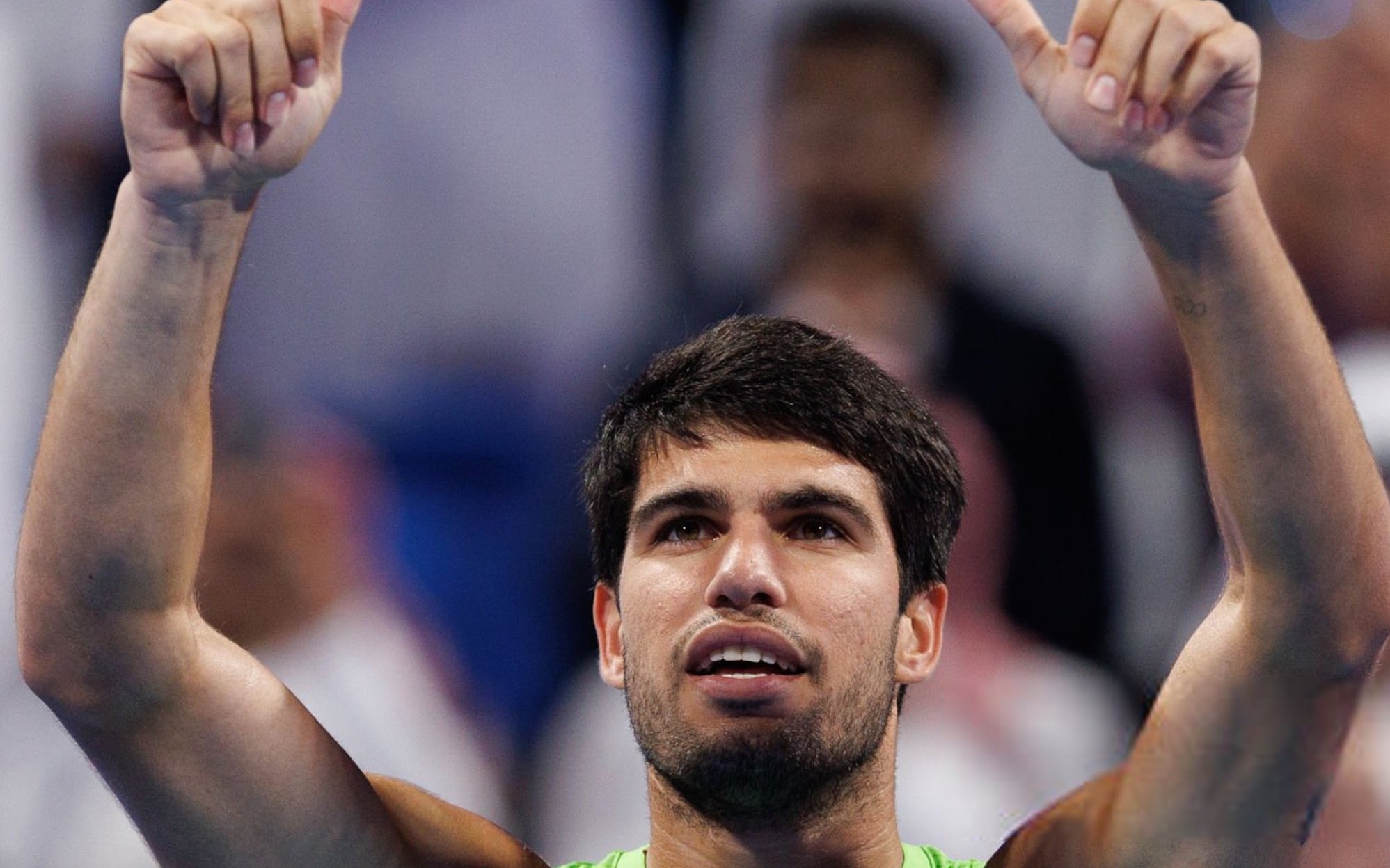 Alcaraz bảo vệ vị thế số 1 trước Sinner, bằng chuỗi thắng 15 trận li&ecirc;n tiếp tr&ecirc;n s&acirc;n "đất nện" - Ảnh 3.