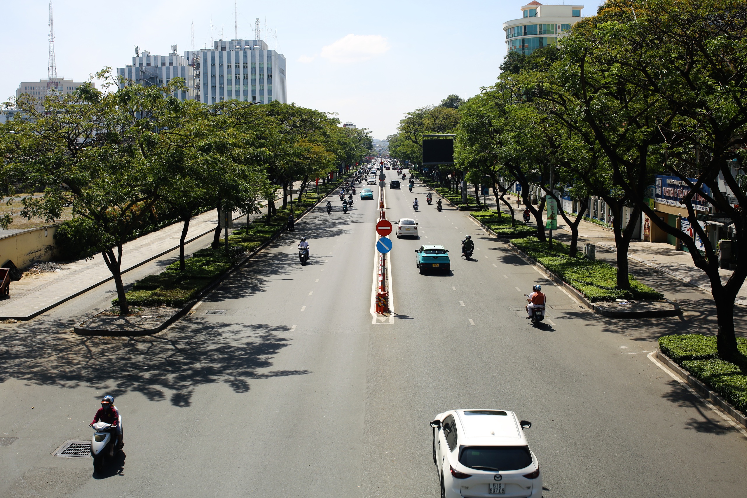 Dự báo thời tiết hôm nay, mùng 6 Tết: TPHCM và Nam Bộ tiếp tục nắng nóng  - Ảnh 1.