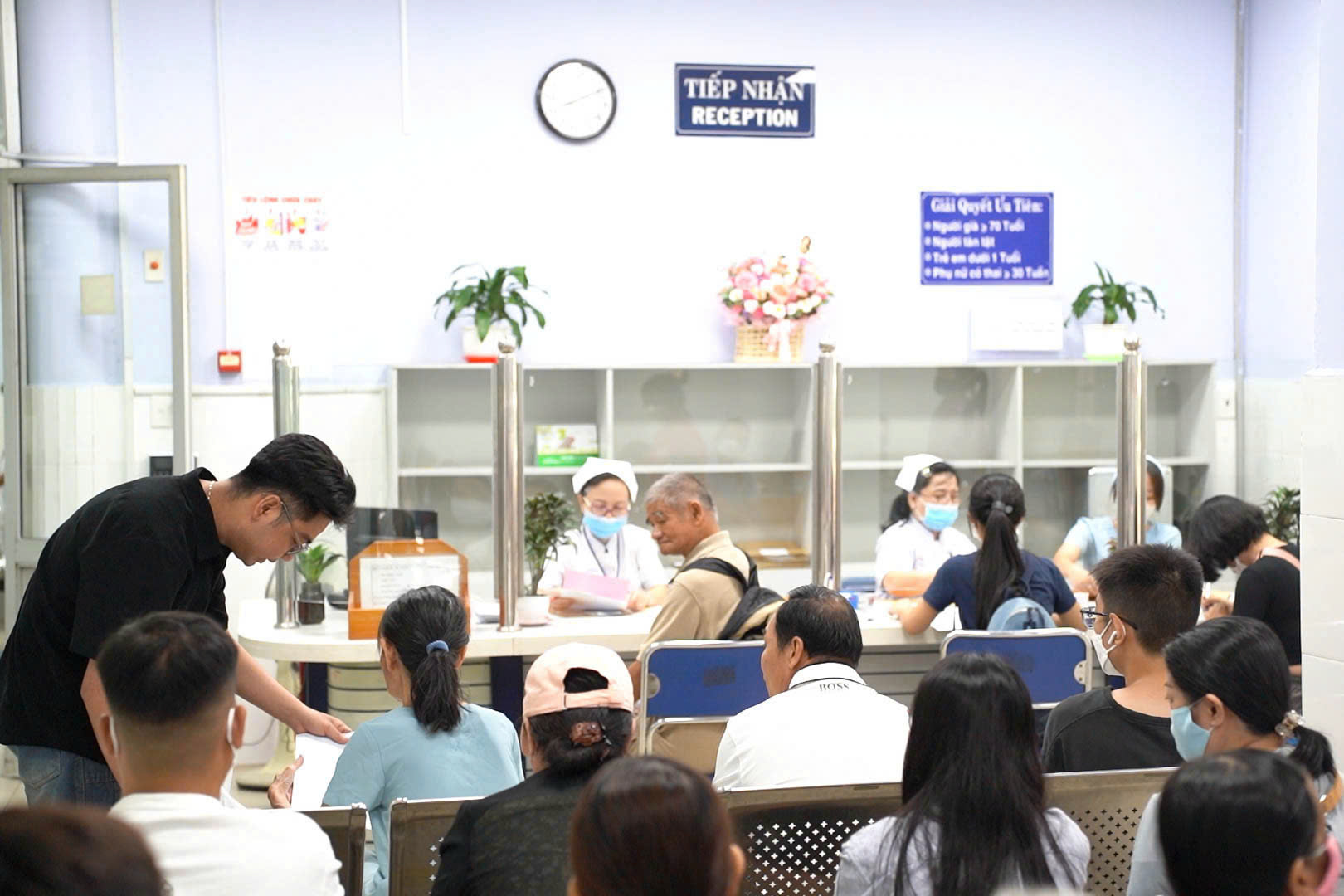 Khám xuất cảnh đầu năm: Người dân cần chuẩn bị gì? - Ảnh 1.