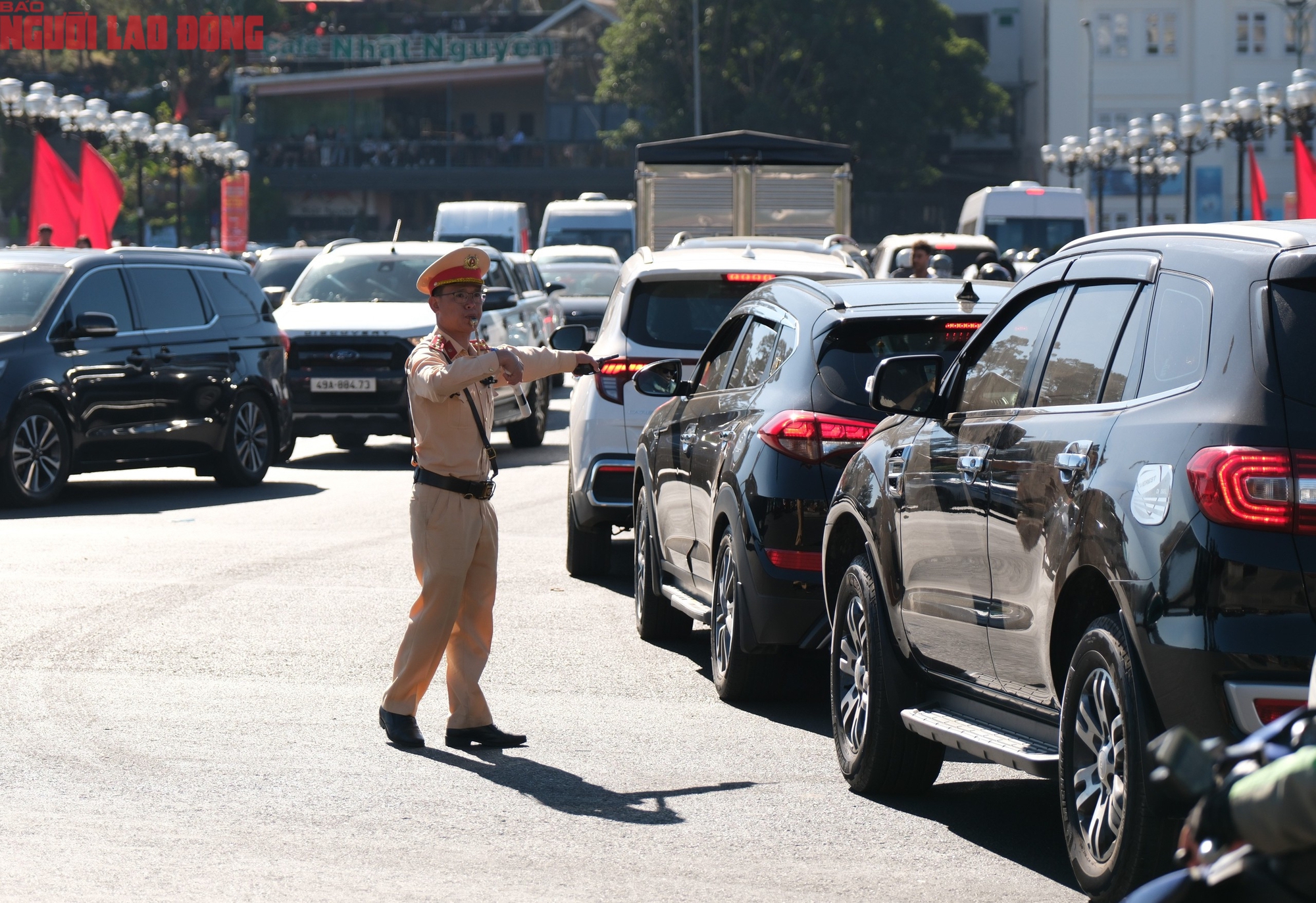 M&ugrave;ng 6 Tết, Đ&agrave; Lạt vẫn rộn r&agrave;ng kh&aacute;ch du xu&acirc;n - Ảnh 4.