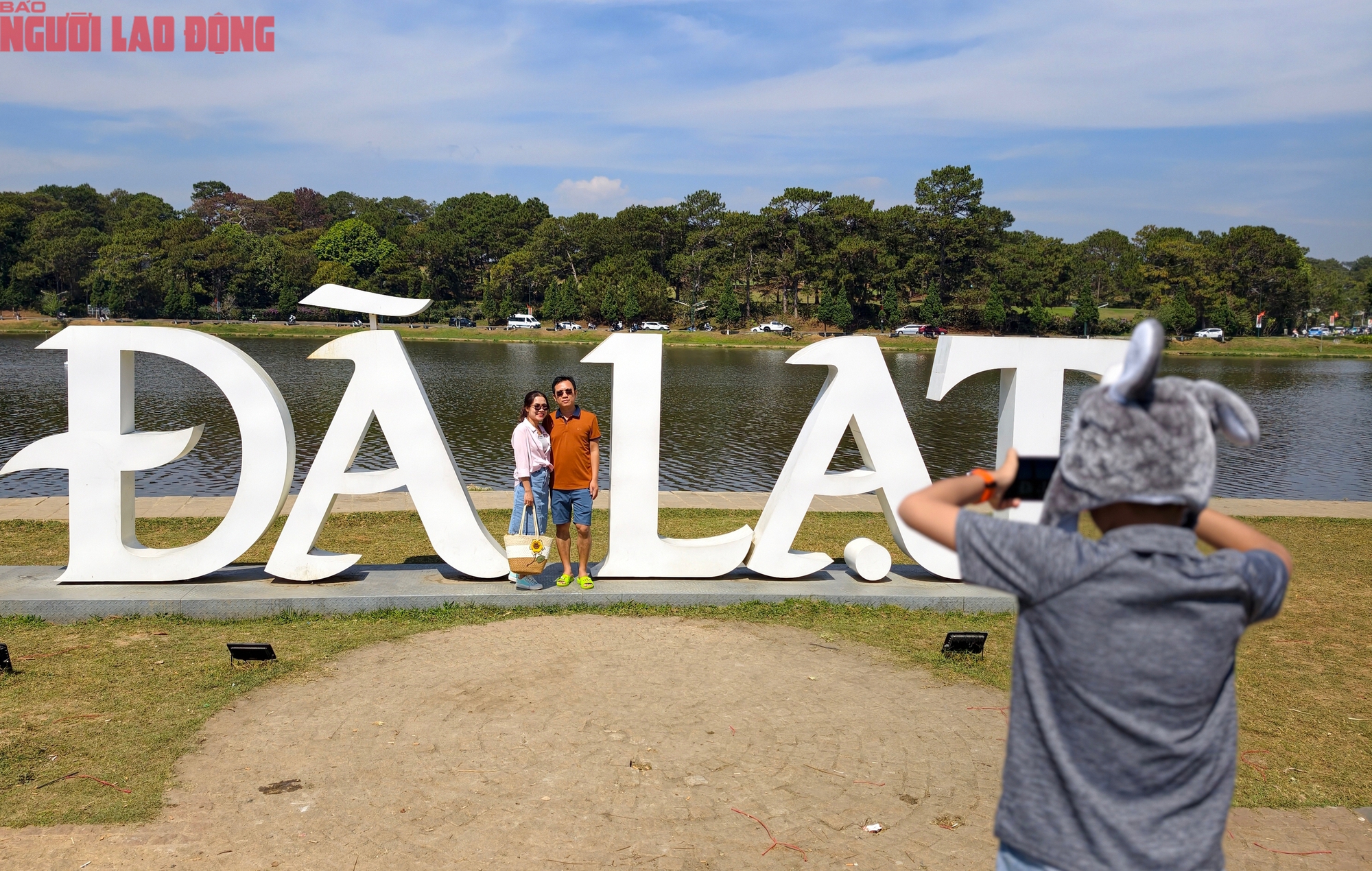 M&ugrave;ng 6 Tết, Đ&agrave; Lạt vẫn rộn r&agrave;ng kh&aacute;ch du xu&acirc;n - Ảnh 21.