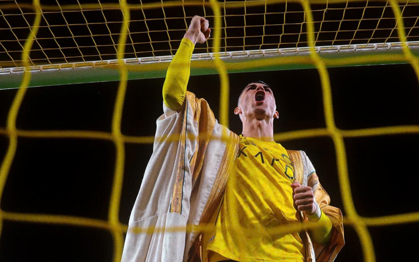 Ronaldo ph&aacute; vỡ im lặng sau &ldquo;nổi loạn&rdquo;, chốt tương lai - Ảnh 2.