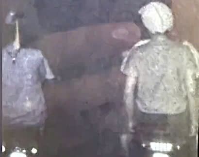 C&ocirc;ng an TPHCM bắt 3 thanh thiếu ni&ecirc;n cướp giật t&agrave;i sản l&uacute;c rạng s&aacute;ng - Ảnh 1.