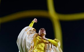 Ronaldo đầu tư vào CLB có mục tiêu thăng hạng lên La Liga - Ảnh 2.