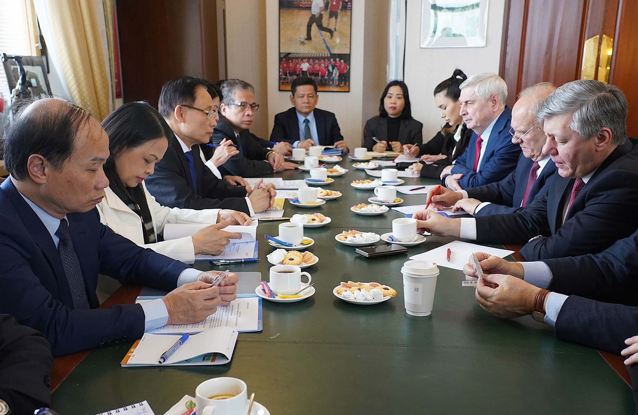 Đặc ph&aacute;i vi&ecirc;n của Tổng B&iacute; thư T&ocirc; L&acirc;m c&ocirc;ng t&aacute;c tại Li&ecirc;n bang Nga - Ảnh 4.