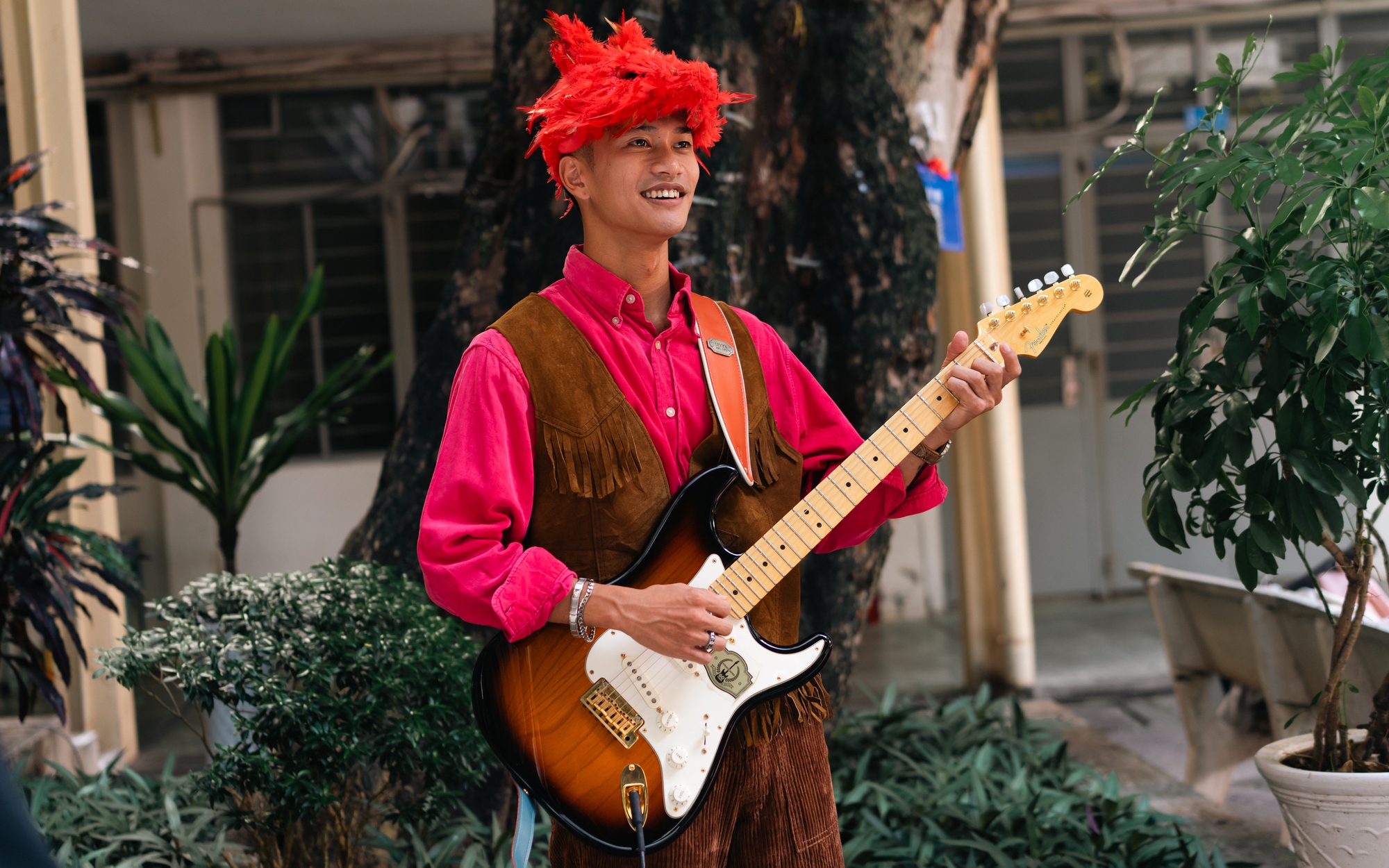 Nguyễn Hùng "Mưa đỏ" mất vai nam chính vào tay "Bờm" Doãn Hoàng