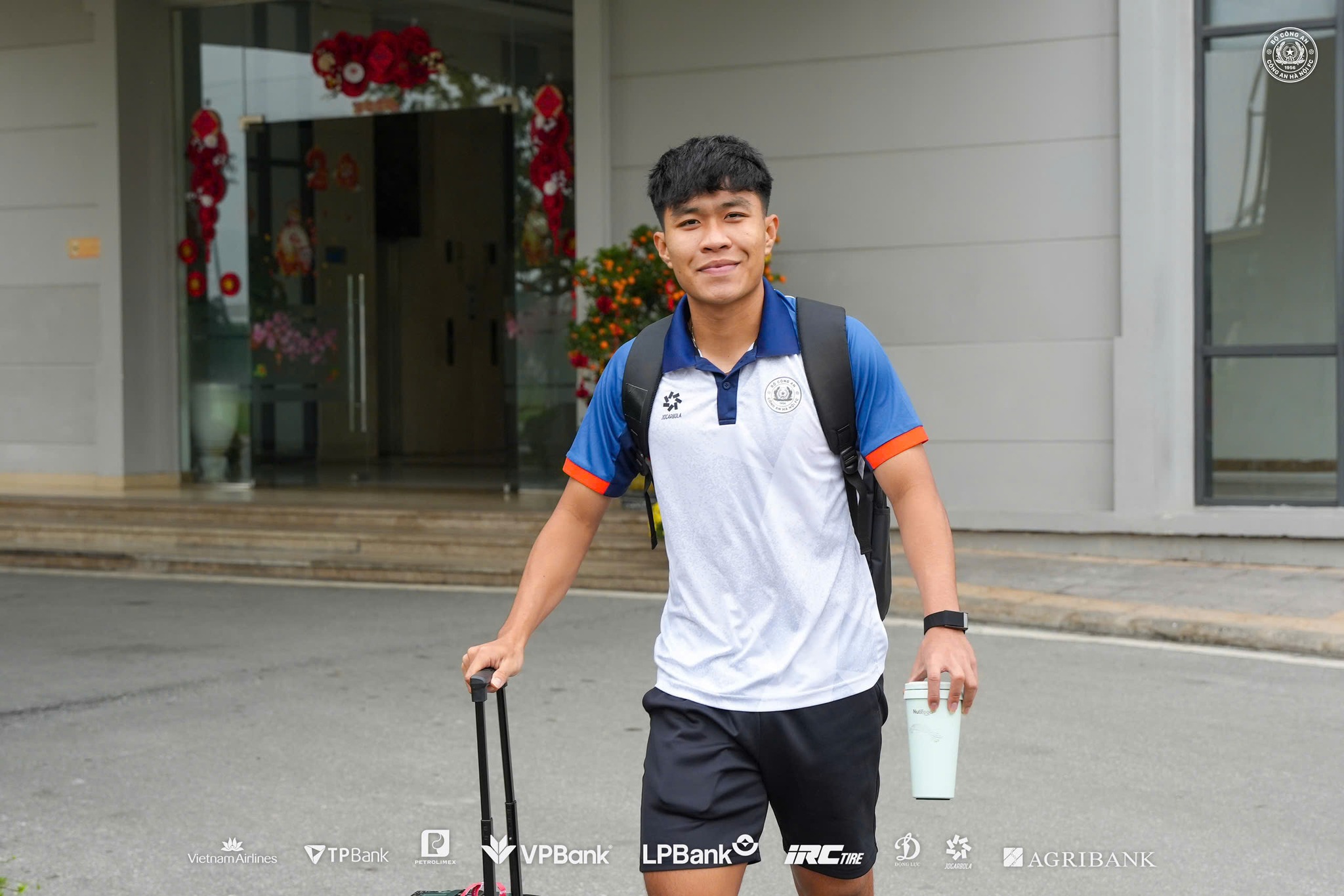 Trung vệ "thép" U23 Việt Nam tạm chia tay CLB CAHN - Ảnh 5.