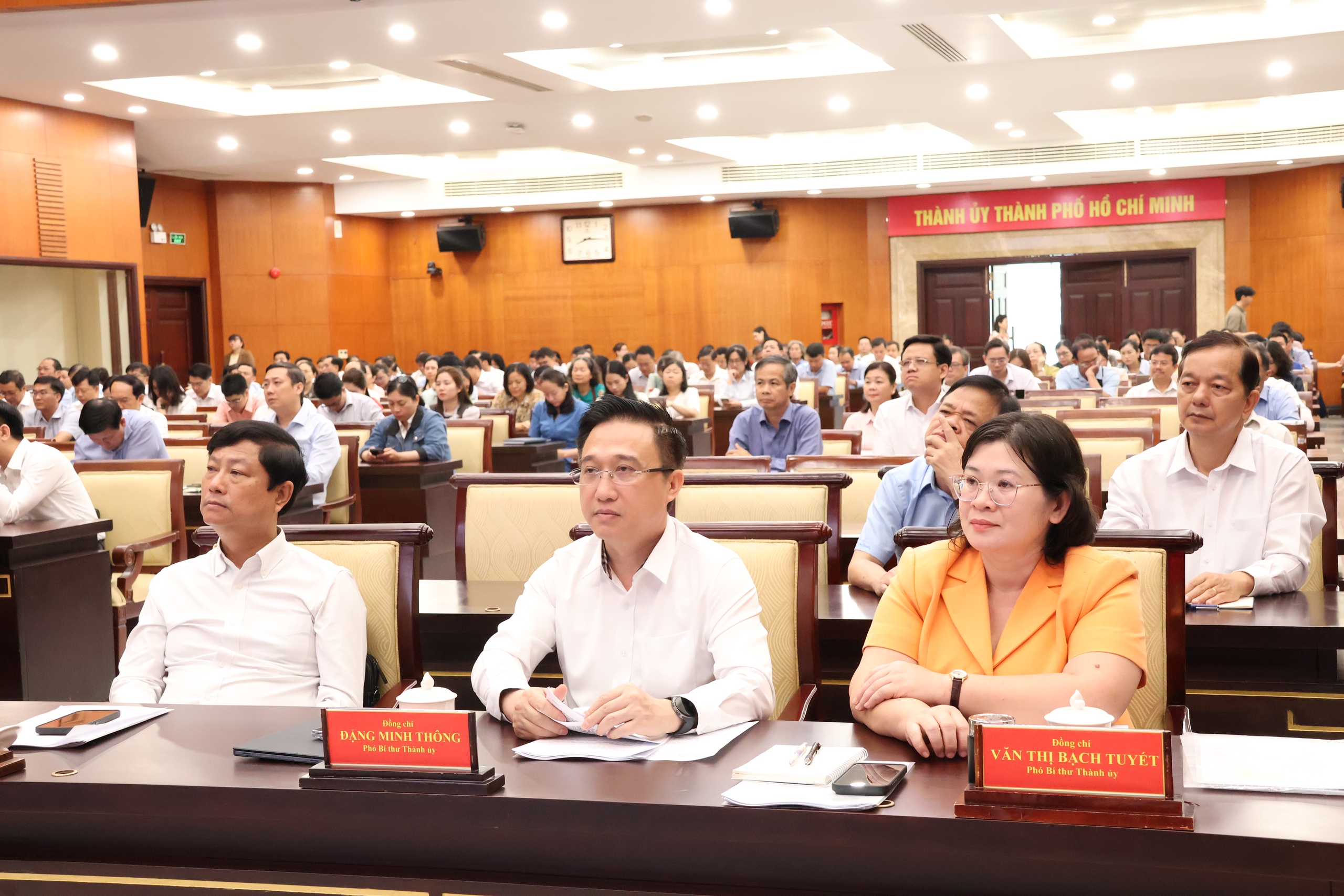 TPHCM: Gần 90.000 cán bộ, đảng viên dự hội nghị toàn quốc quán triệt Nghị quyết 79 và Nghị quyết 80 - Ảnh 3.