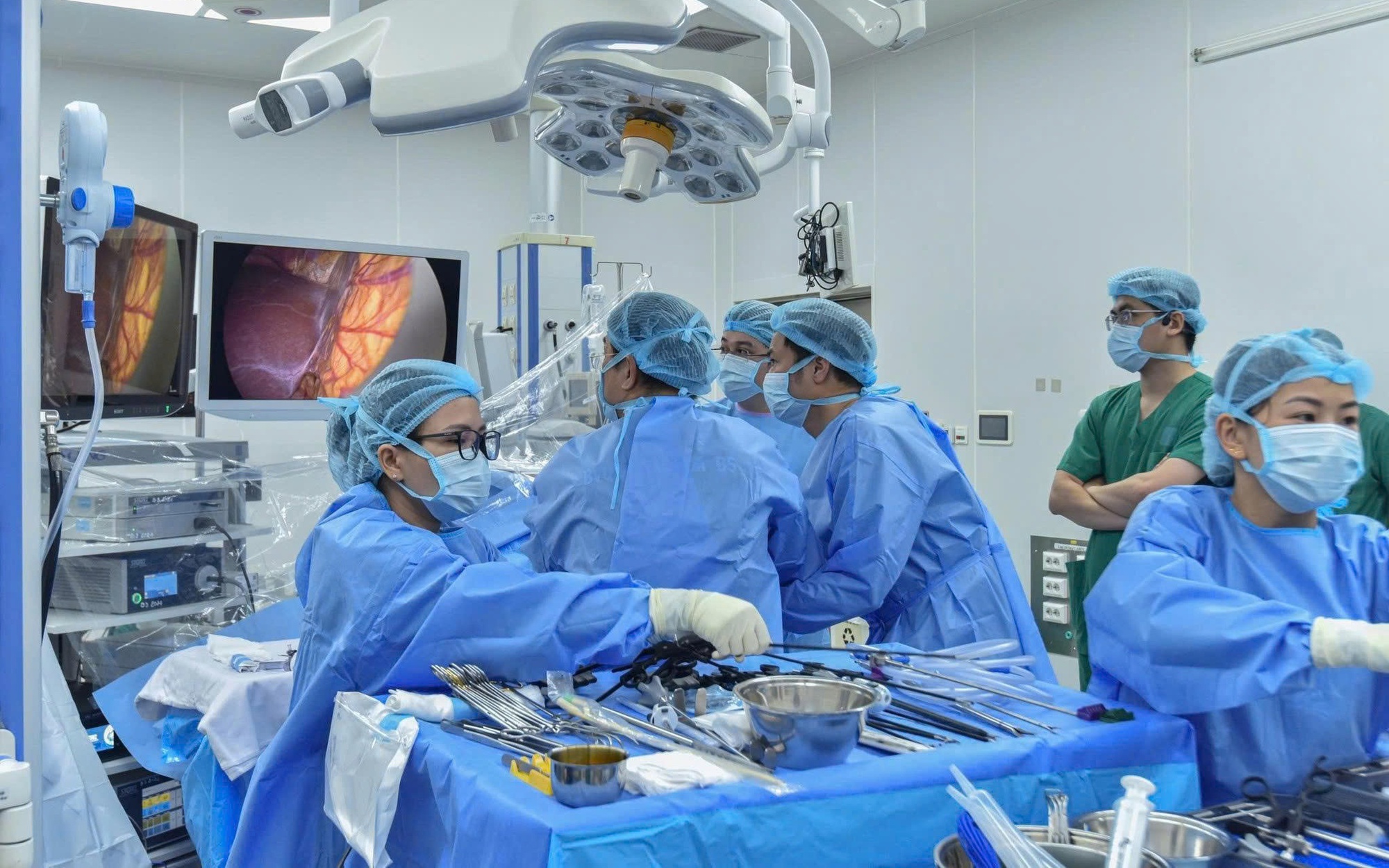 Báo Người Lao Động thăm ngành y tế TPHCM - Ảnh 5.